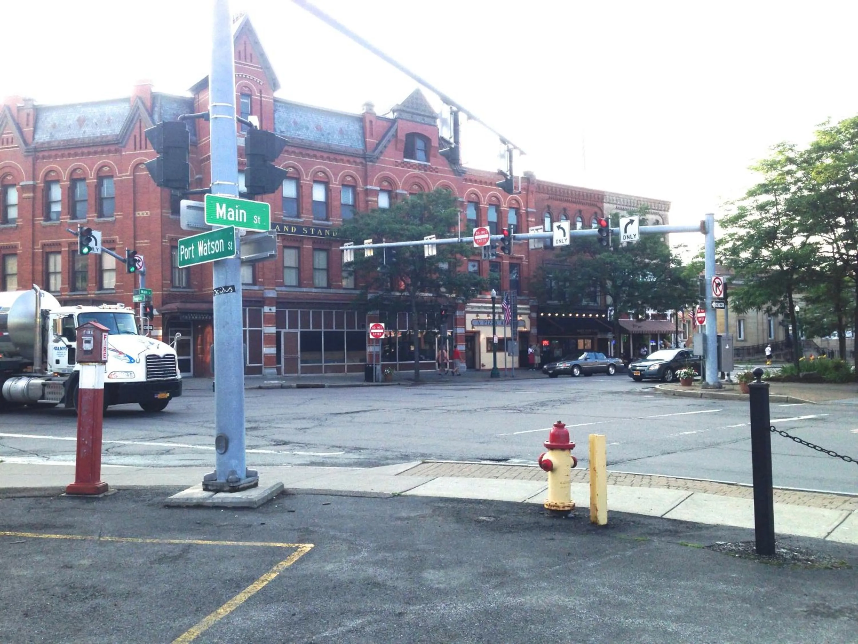 Restaurant/places to eat in Imperial Motel Cortland