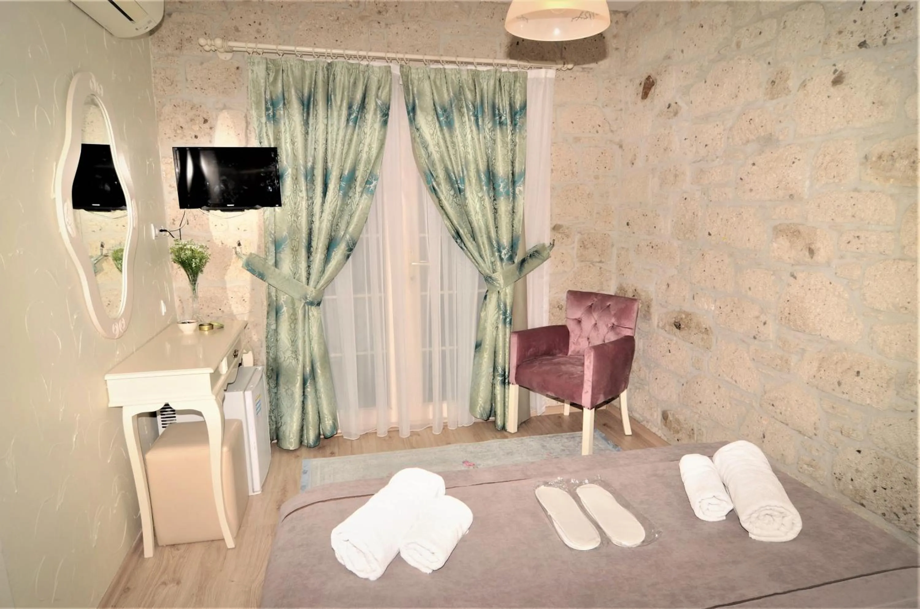 Bed in Alacati Eldoris Butik Hotel