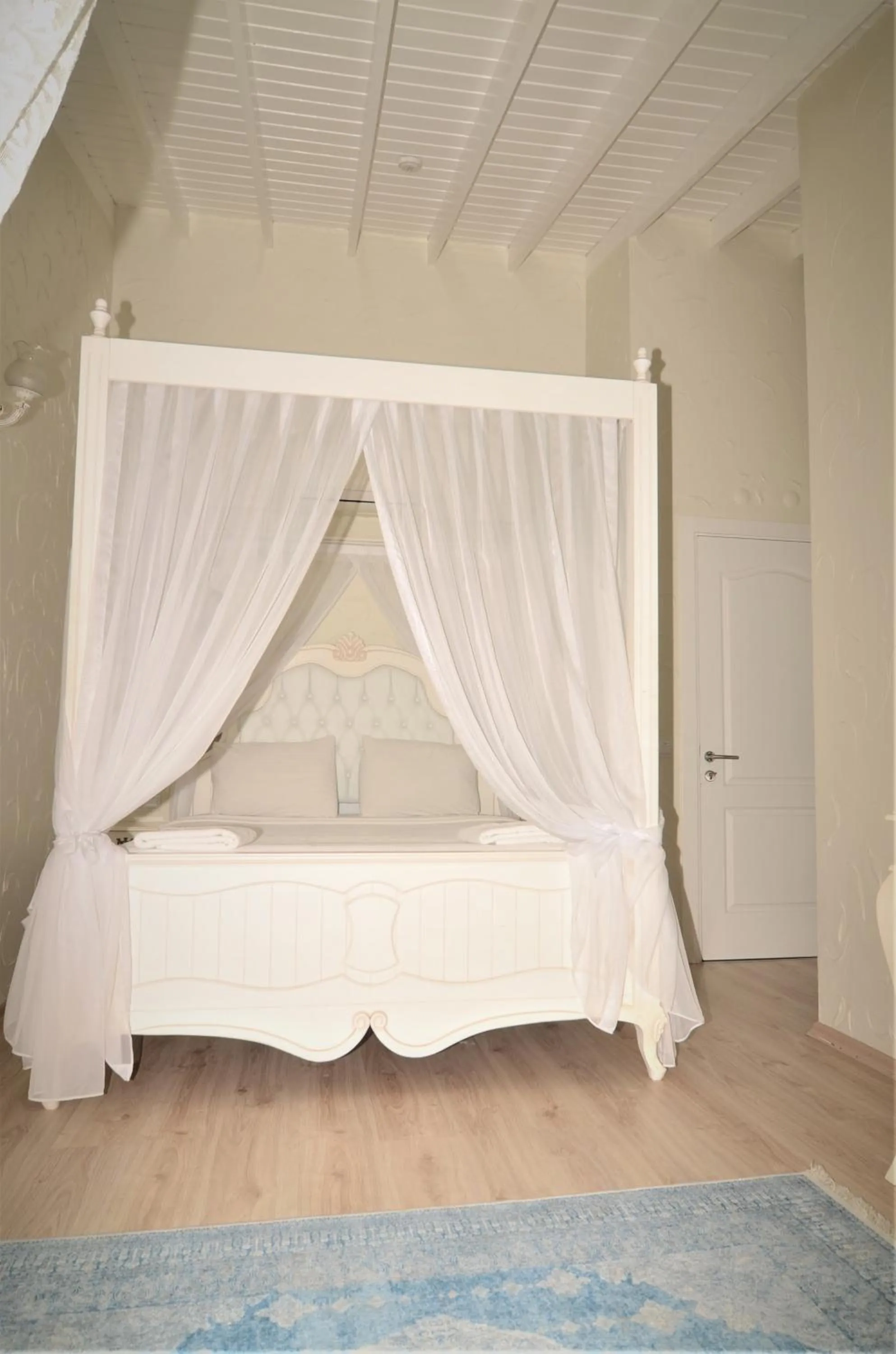 Bed in Alacati Eldoris Butik Hotel