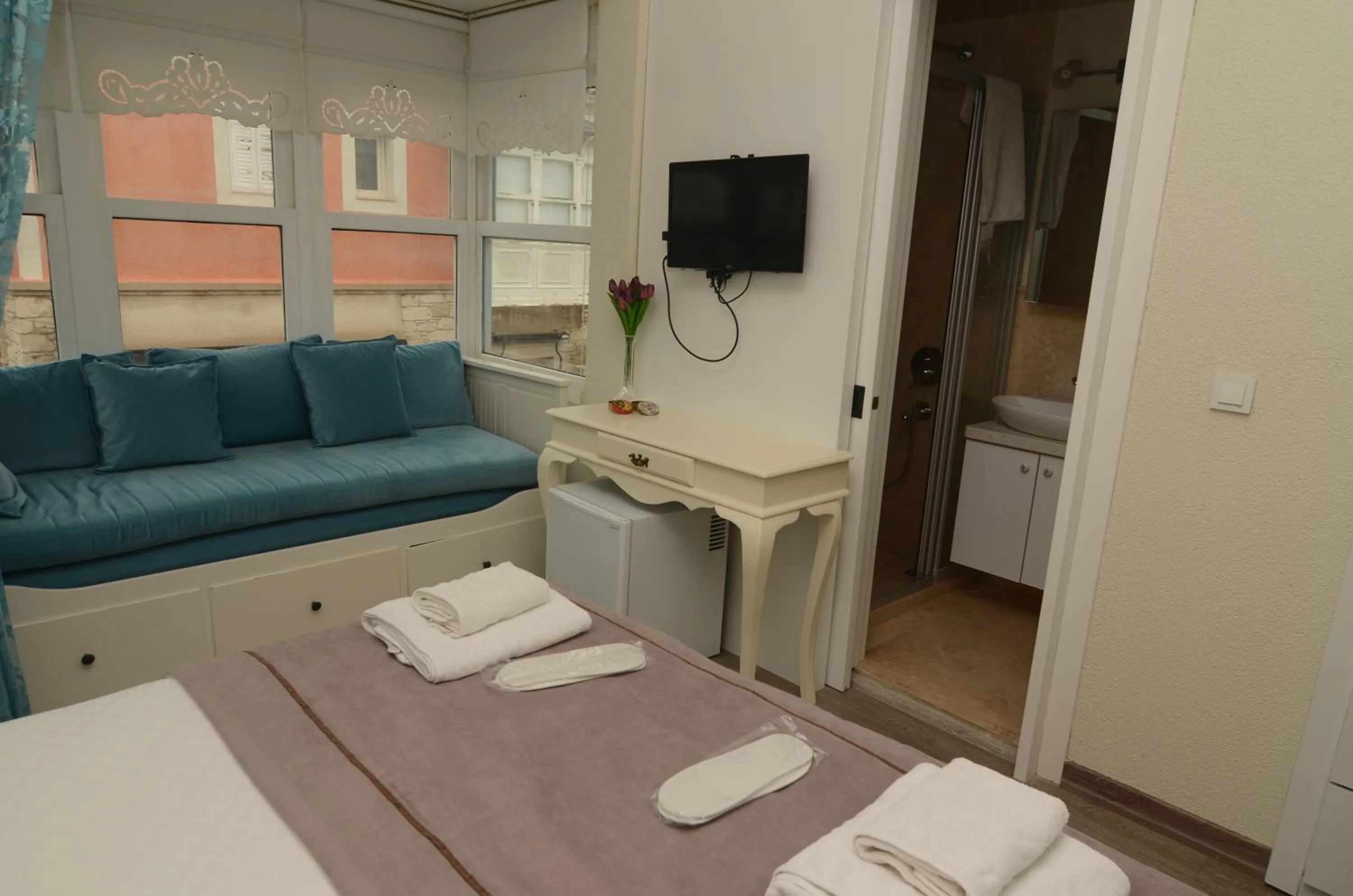 Bed in Alacati Eldoris Butik Hotel