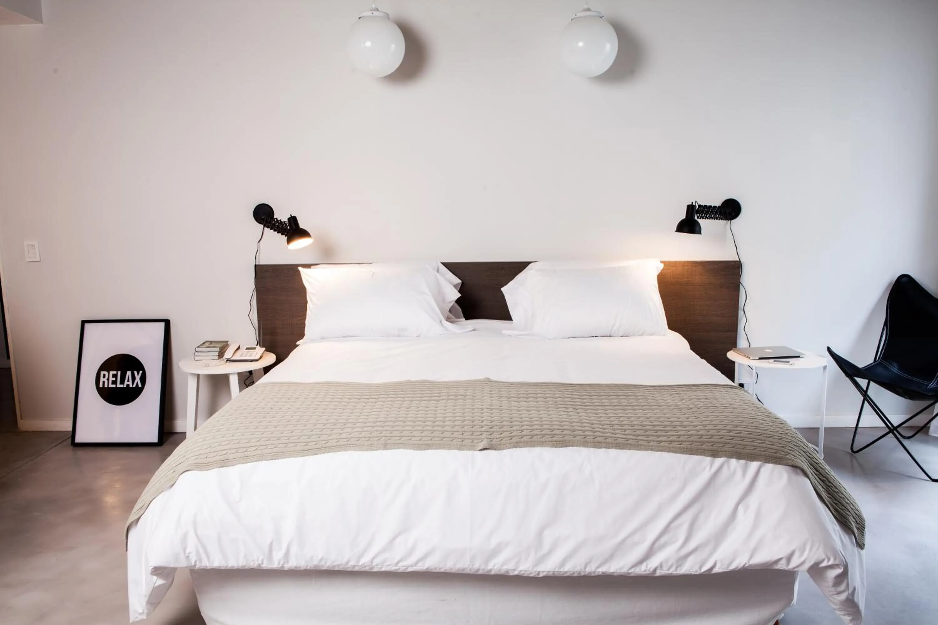 Bed in Babel Studios