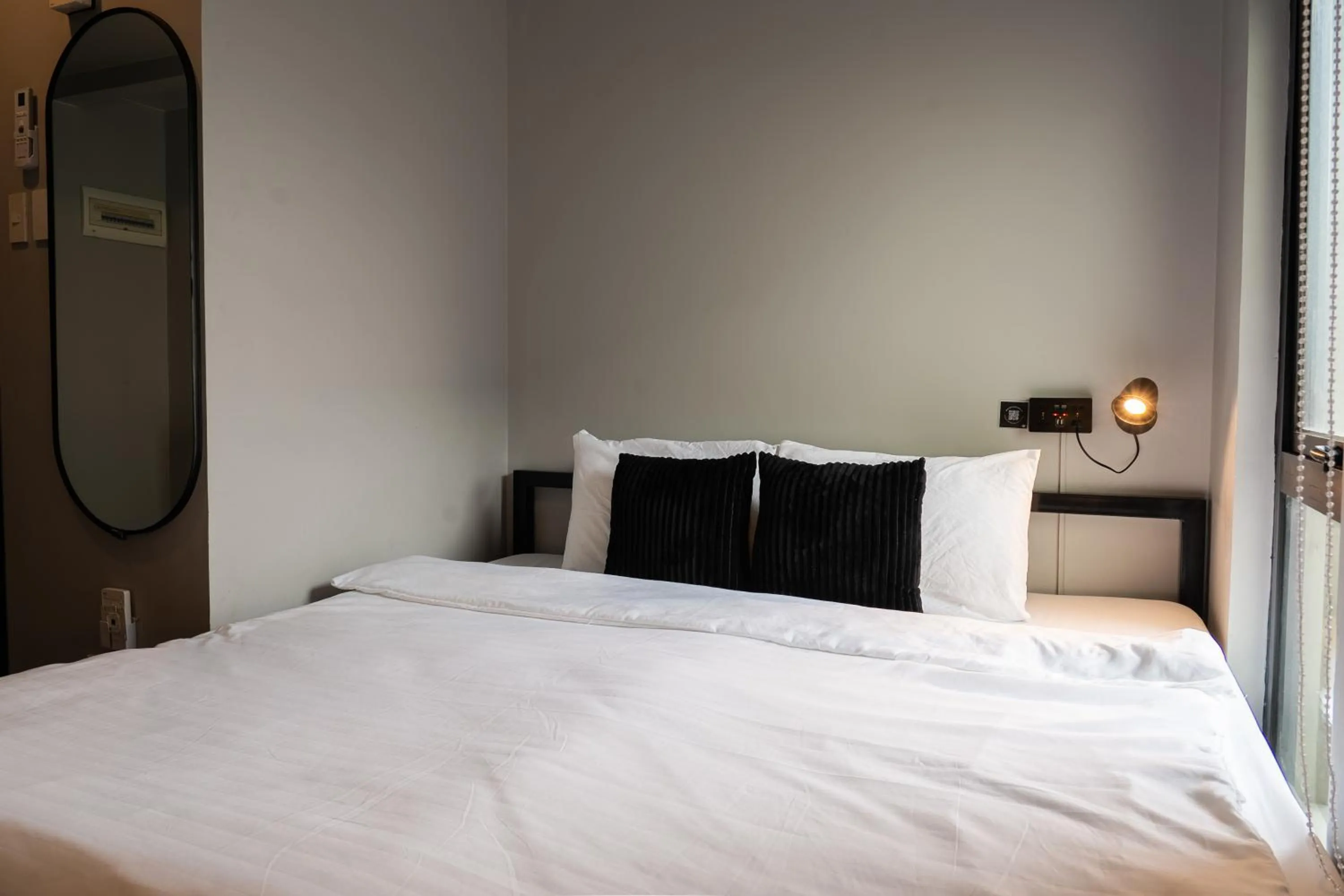 Bed in Mad Monkey Manila