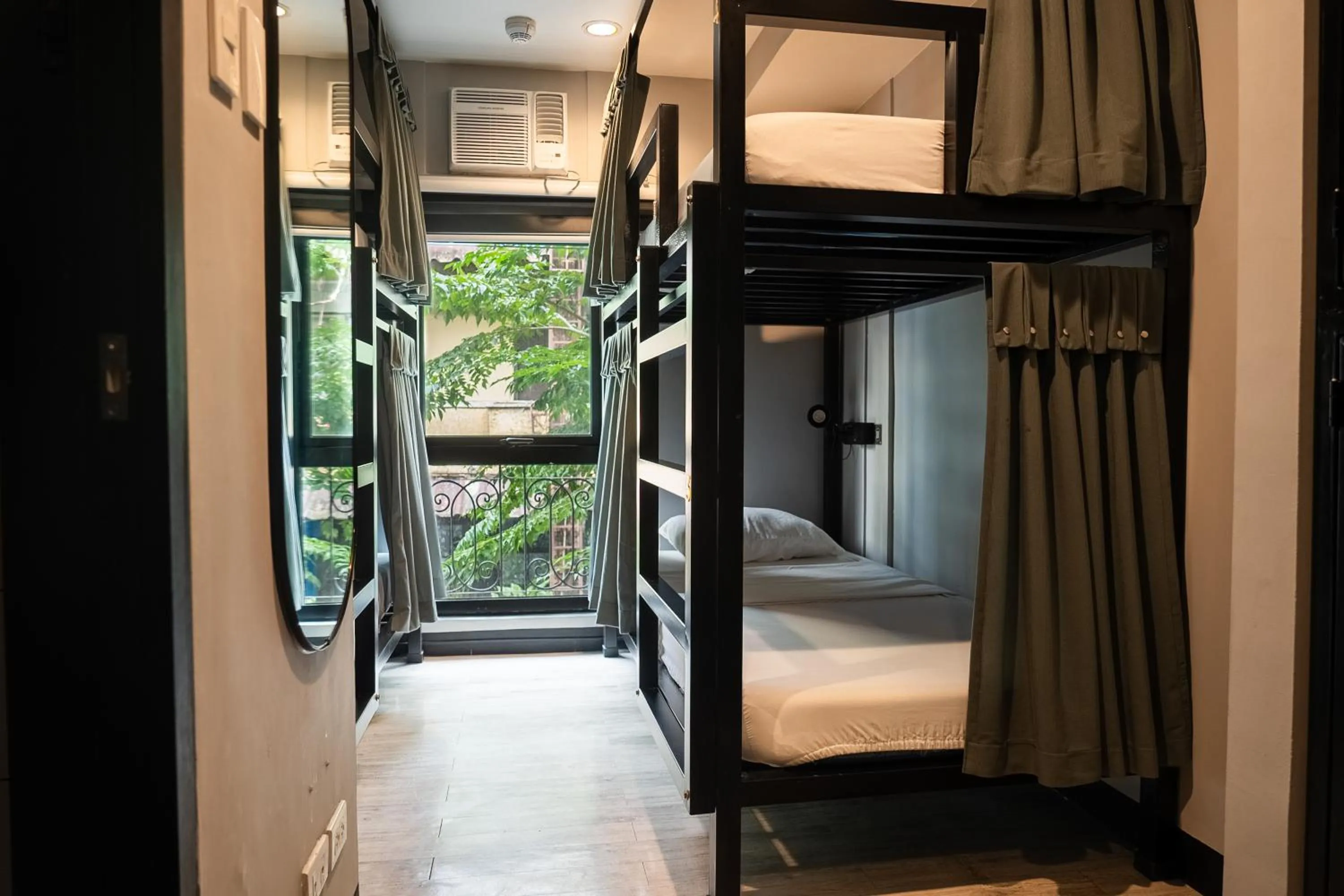 bunk bed, Bed in Mad Monkey Manila