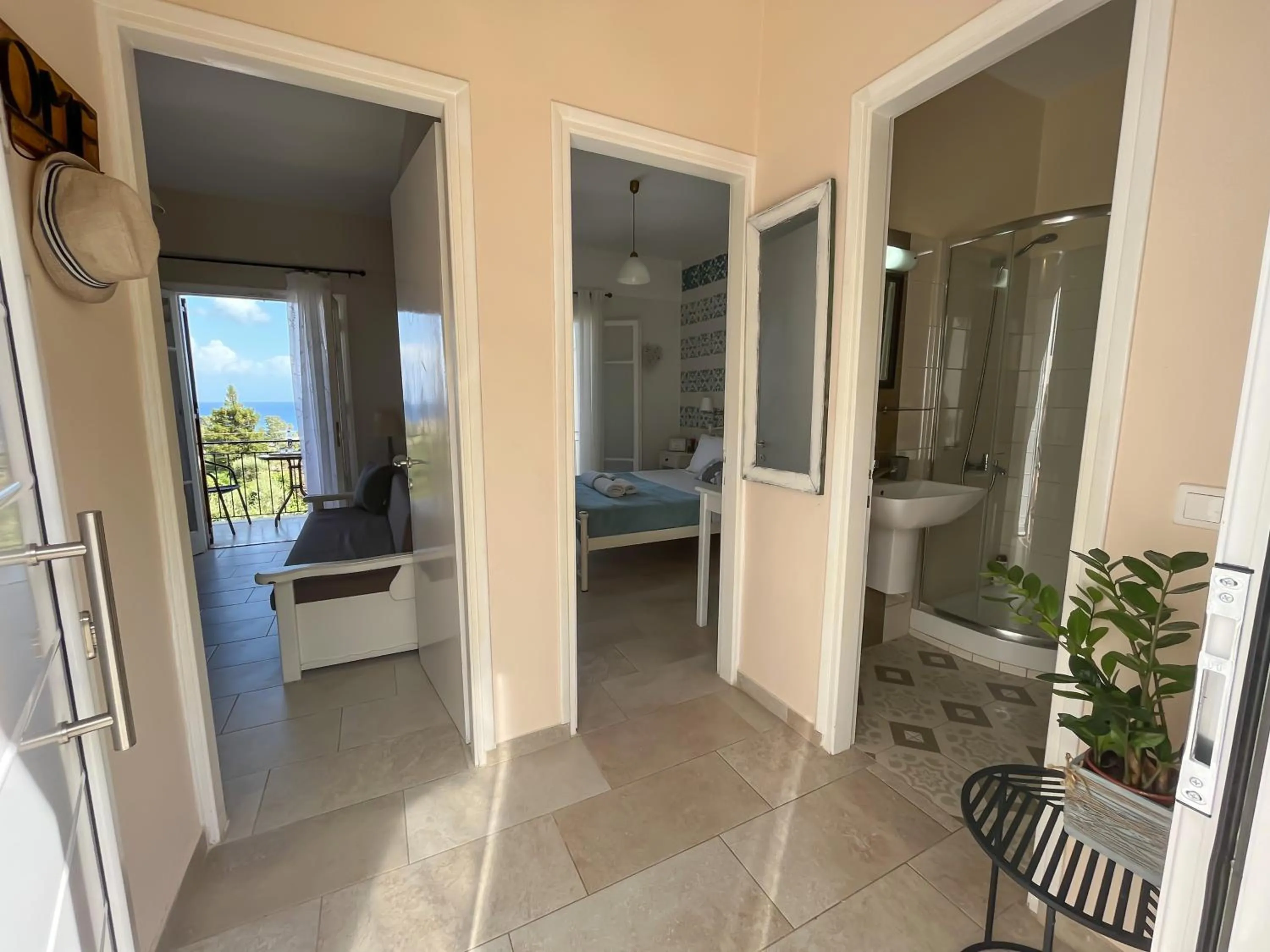 Photo of the whole room in Braziliana Apartments Corfu
