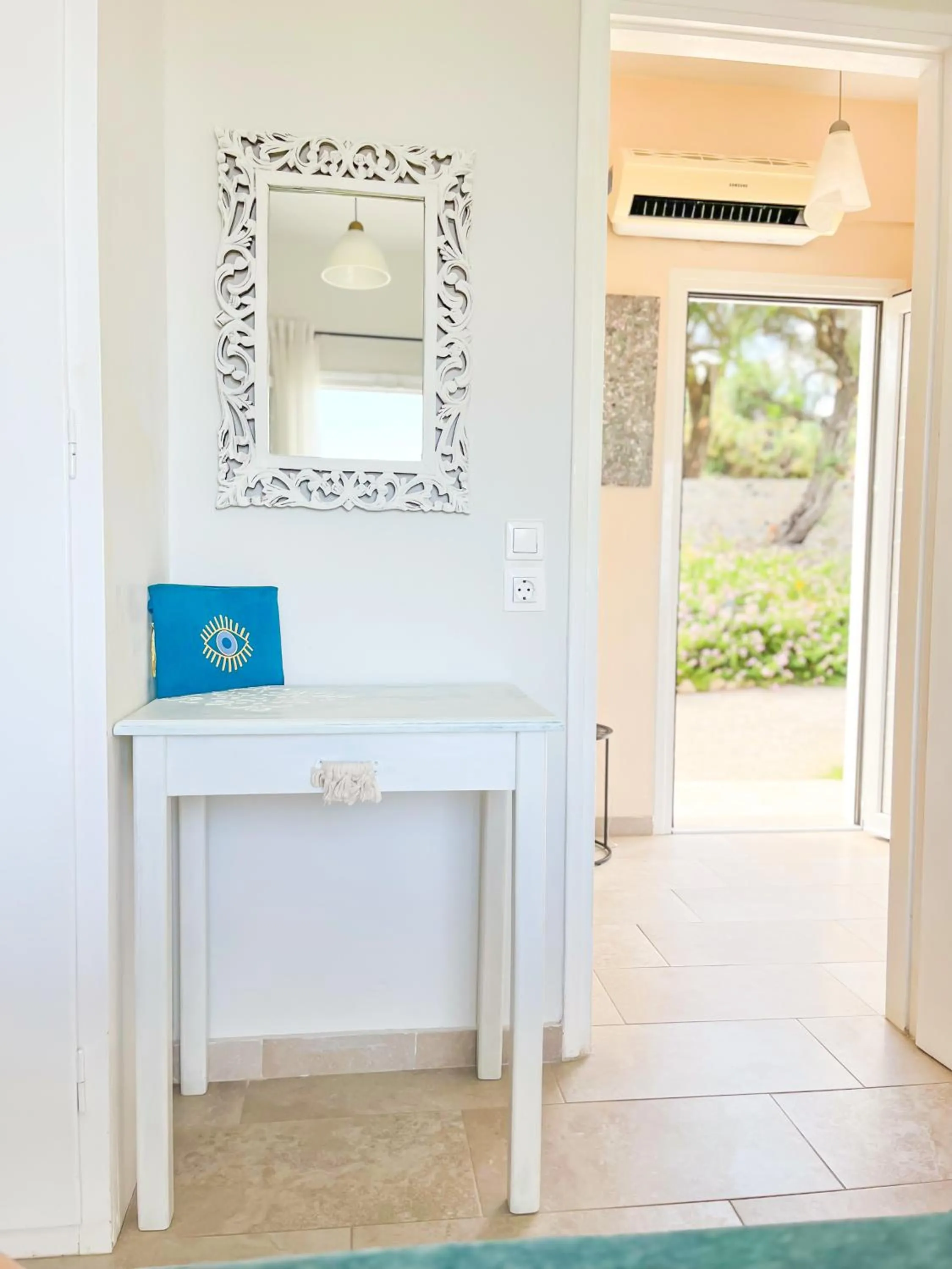 Photo of the whole room in Braziliana Apartments Corfu