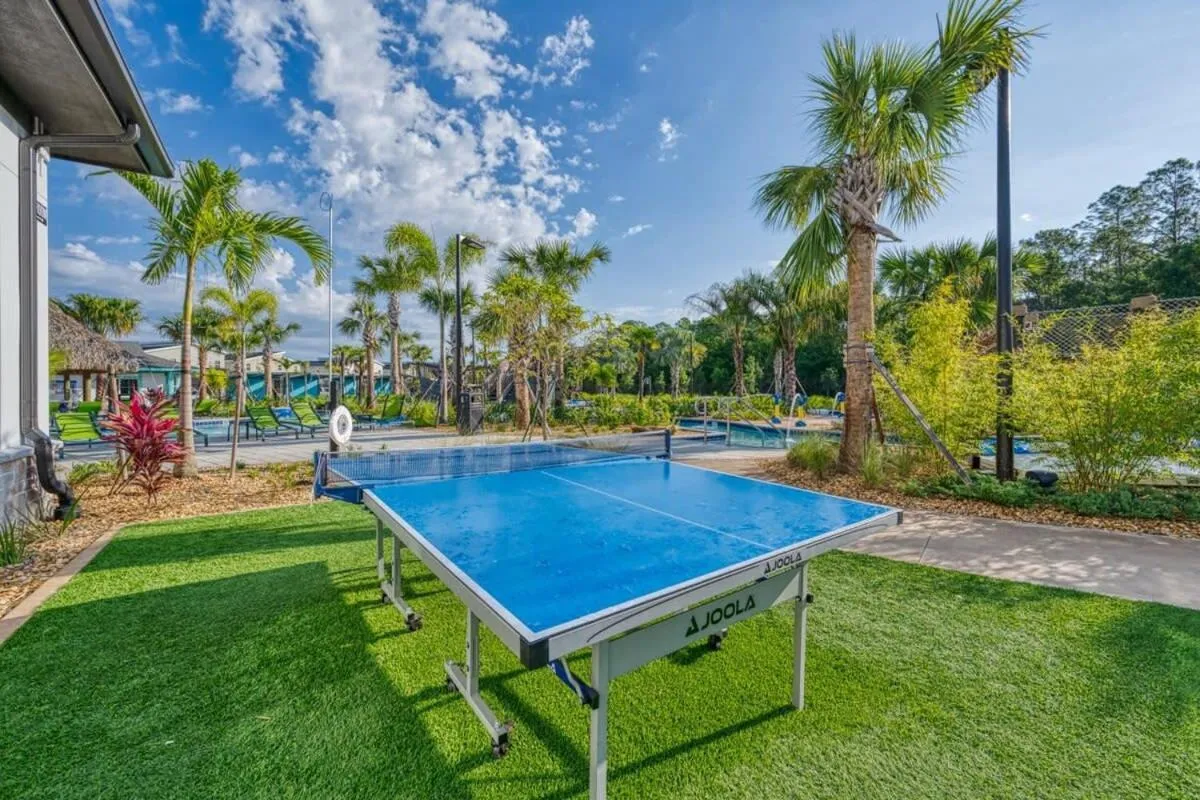 Luxury Chic Modern Home Prime Location