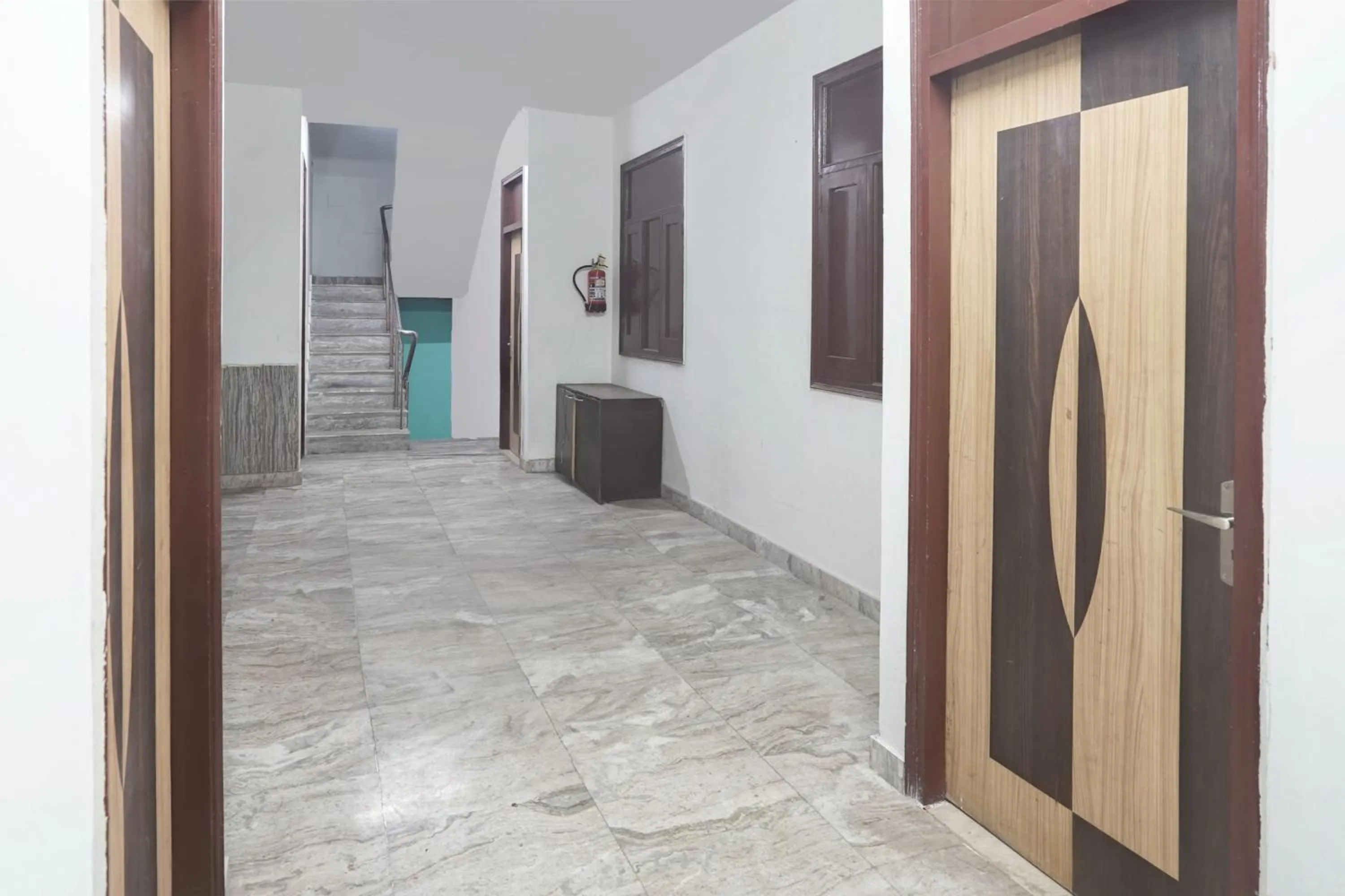 Lobby or reception in Hotel O Ginni