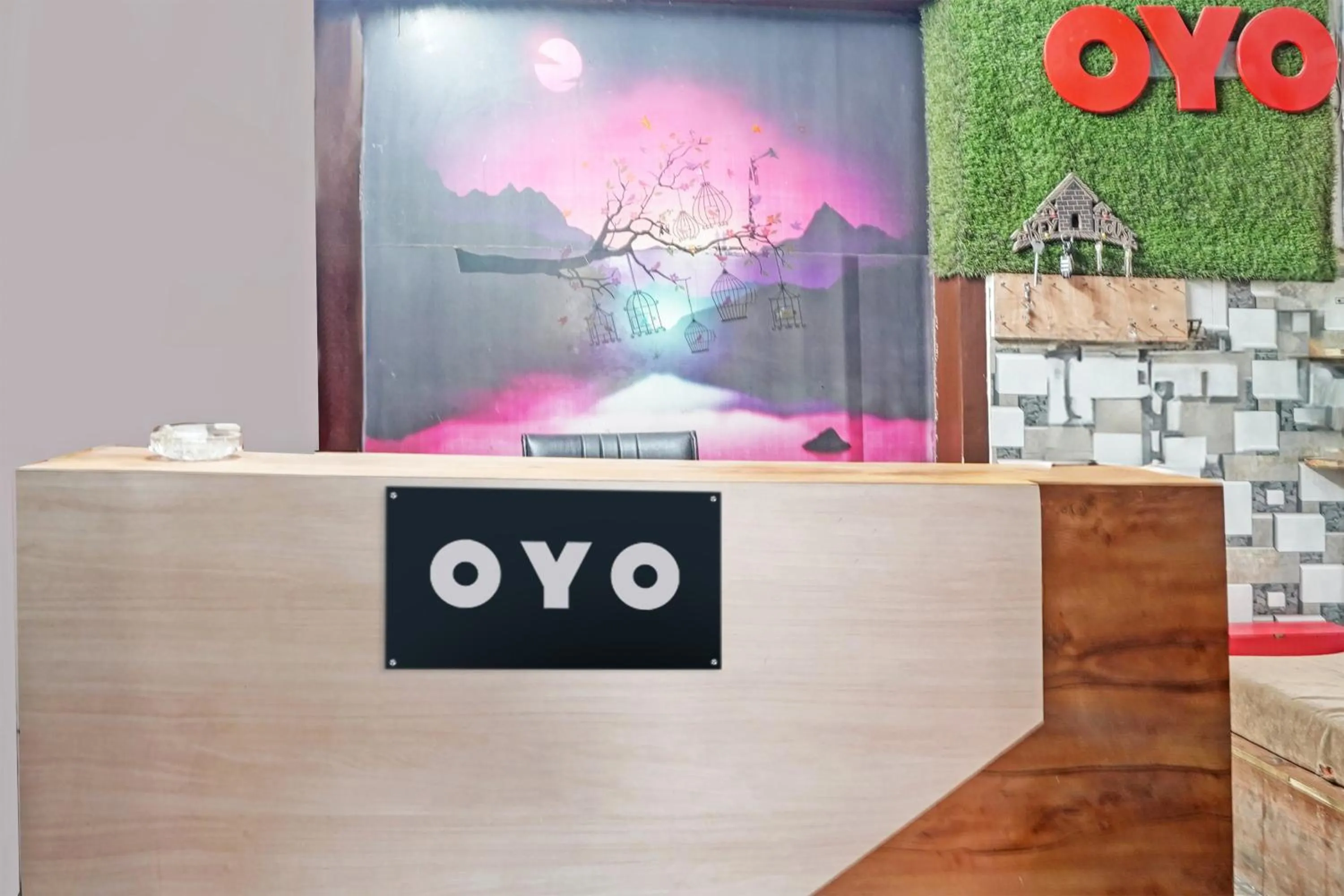 Lobby or reception in Hotel O Ginni