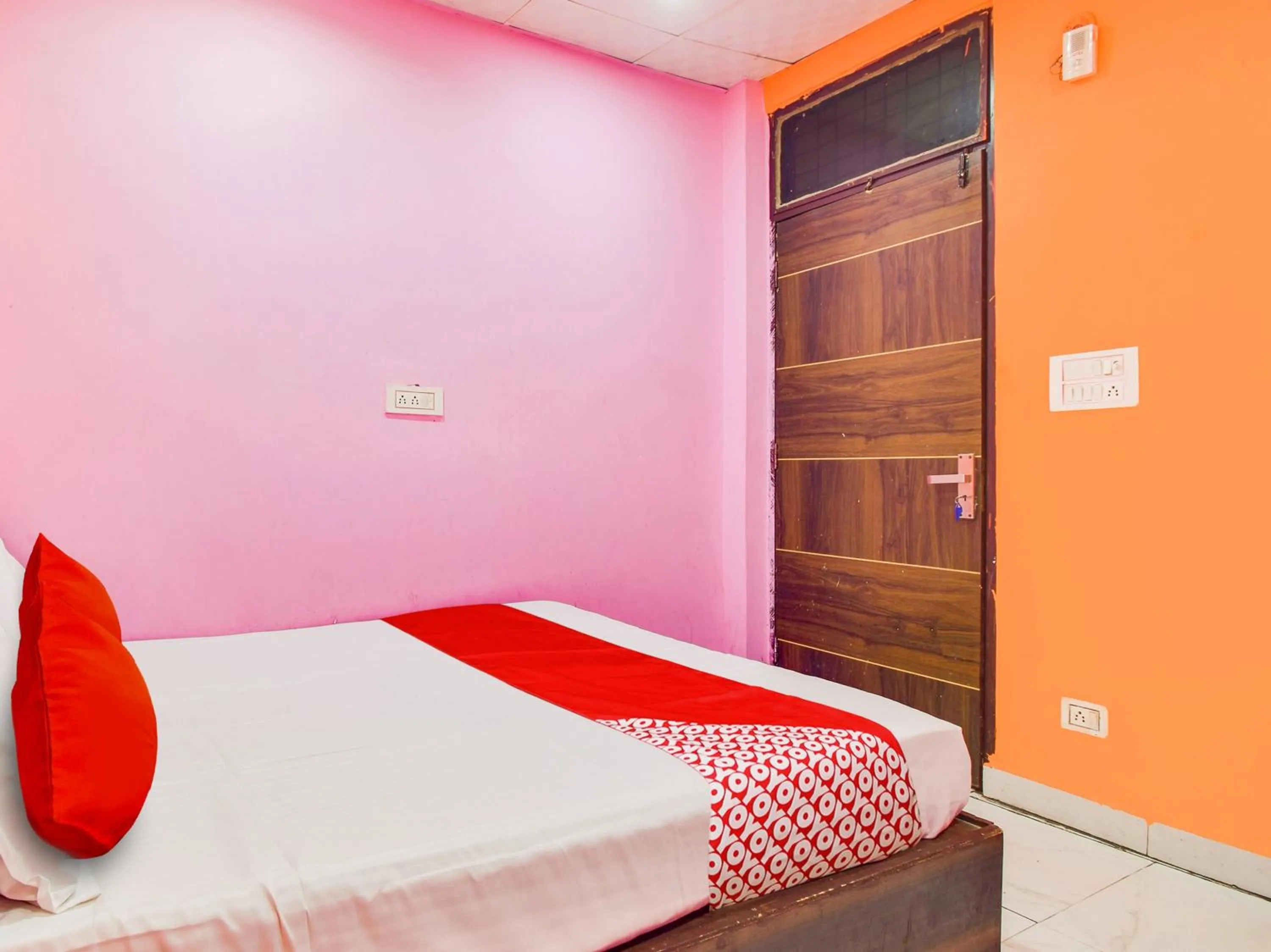 Bedroom, Bed in Hotel O Dev Residency Inn