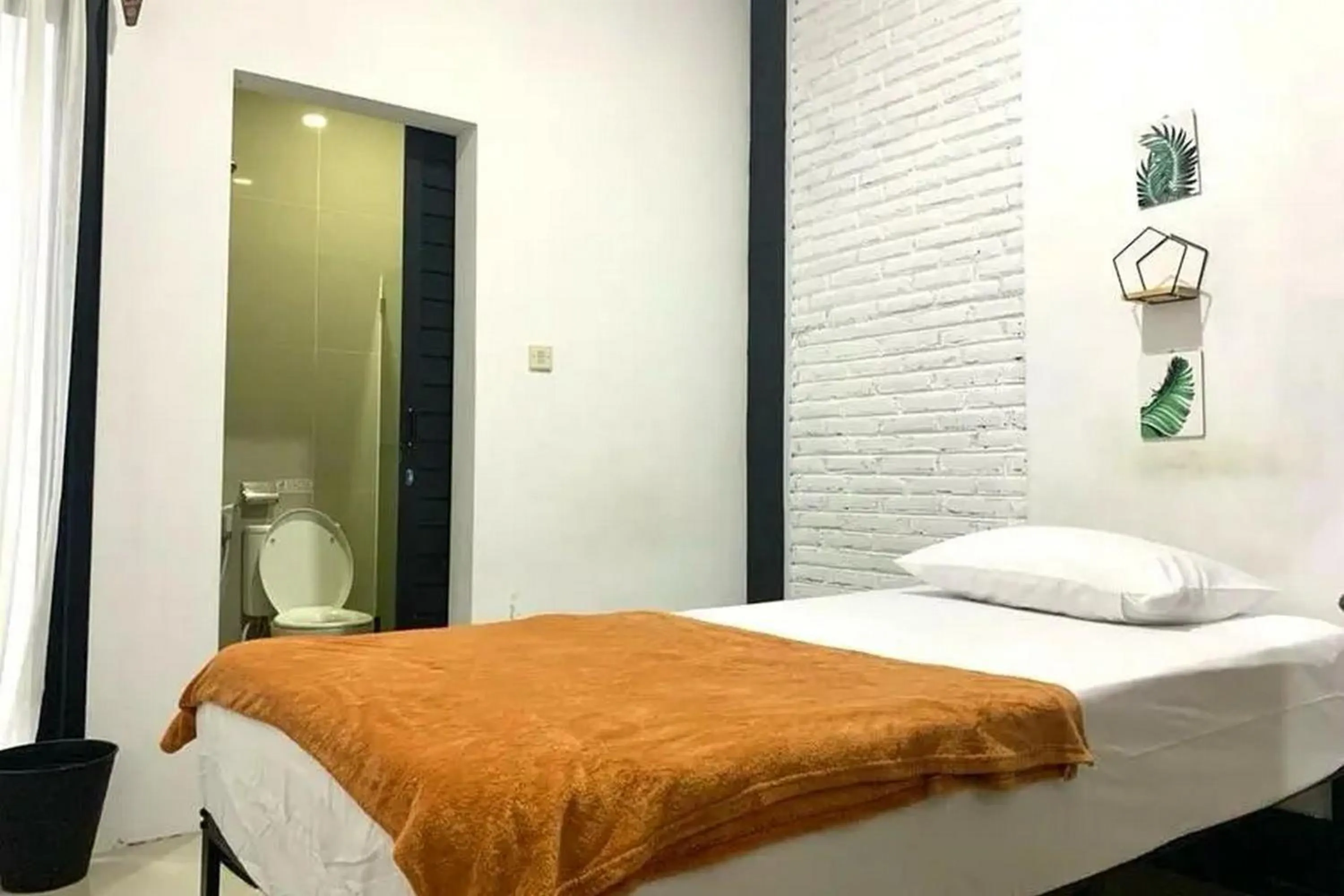 Bed in Rumah Daun Timoho Yogyakarta RedPartner