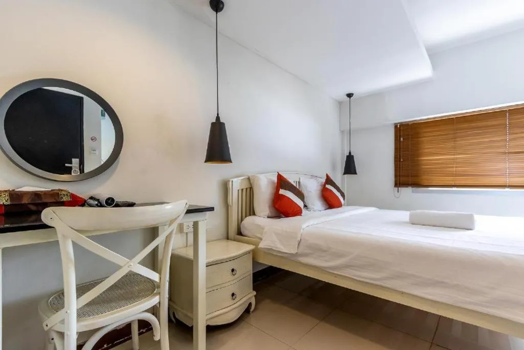 Bedroom, Bed in Narastay @ Phrom Phong