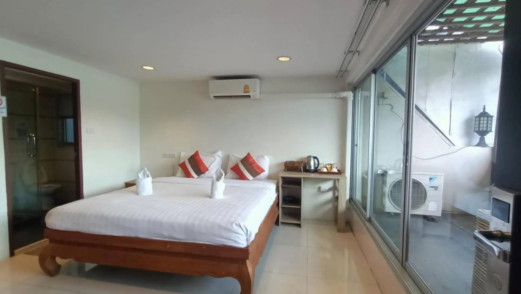 Bed in Narastay @ Phrom Phong