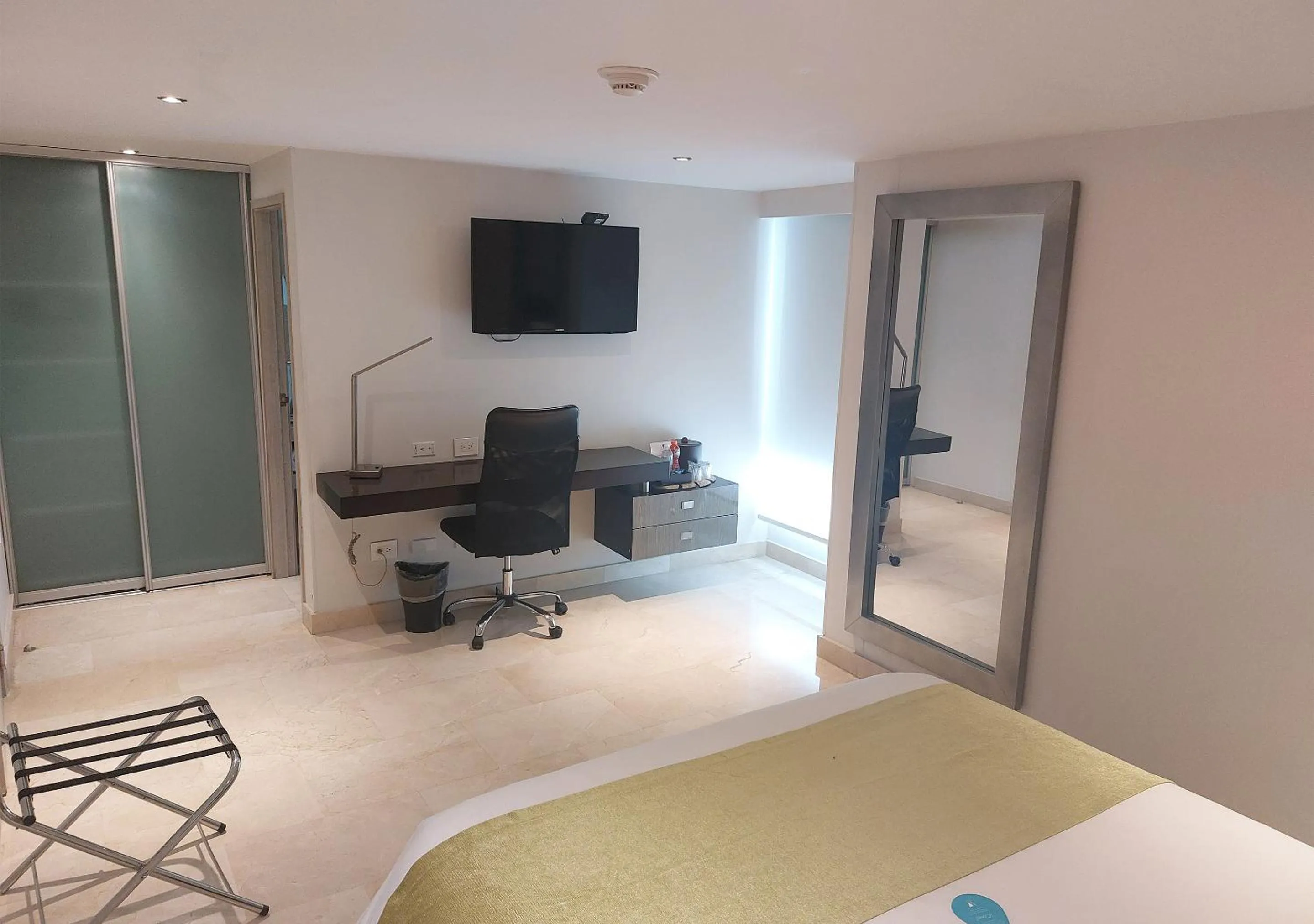 Decorative detail in Washington Plaza