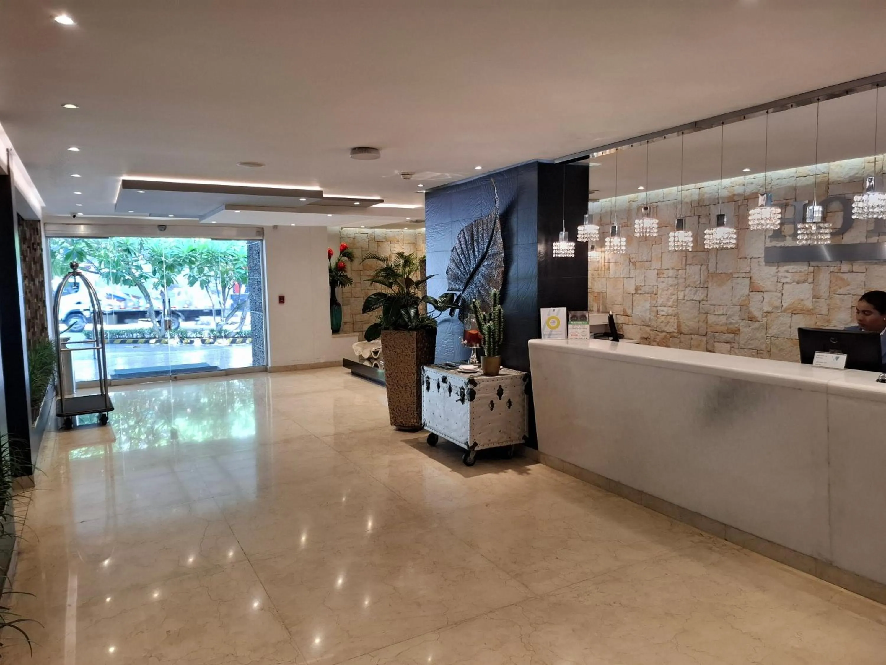 Lobby or reception in Washington Plaza