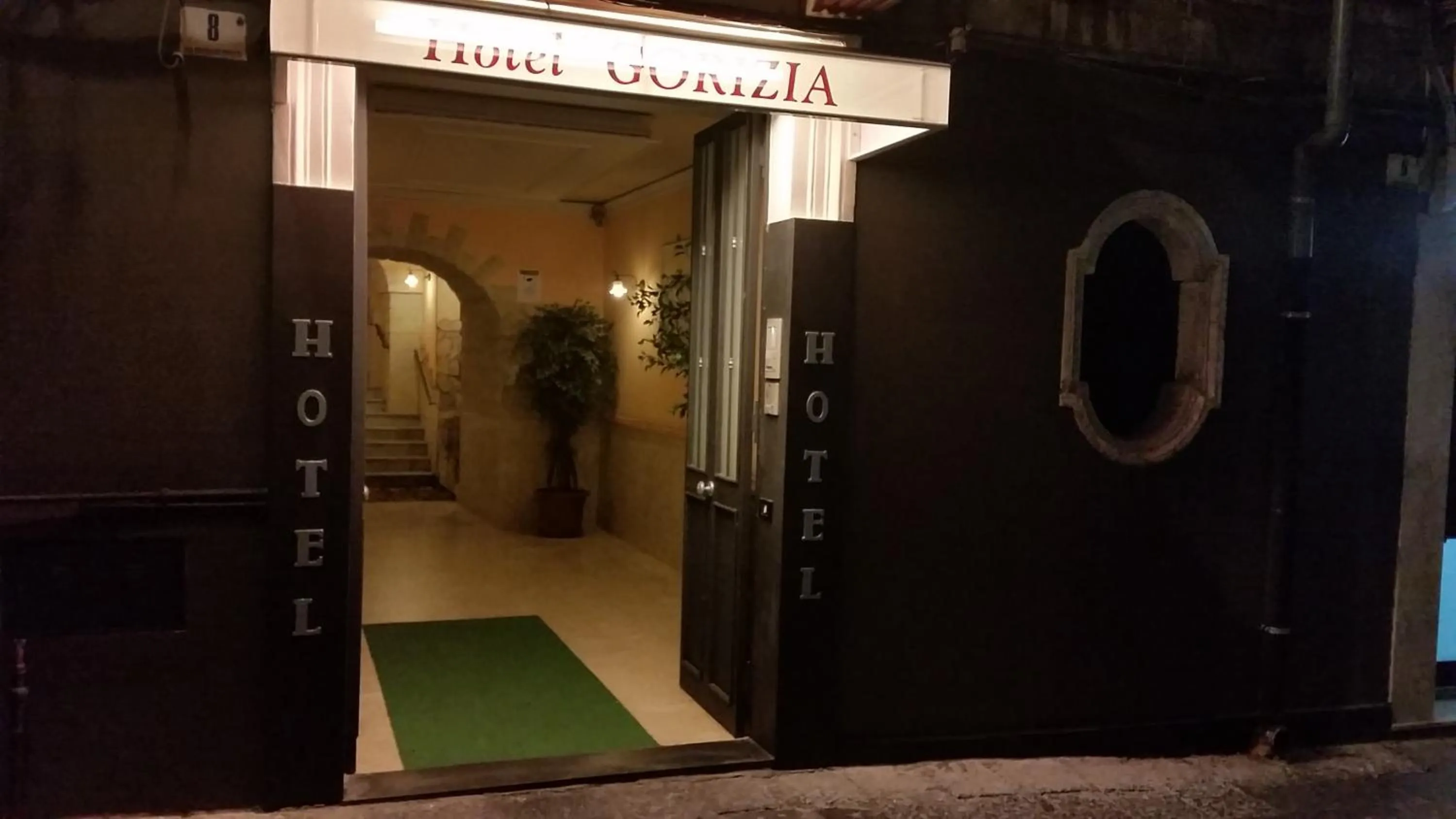 Facade/entrance in Hotel Gorizia