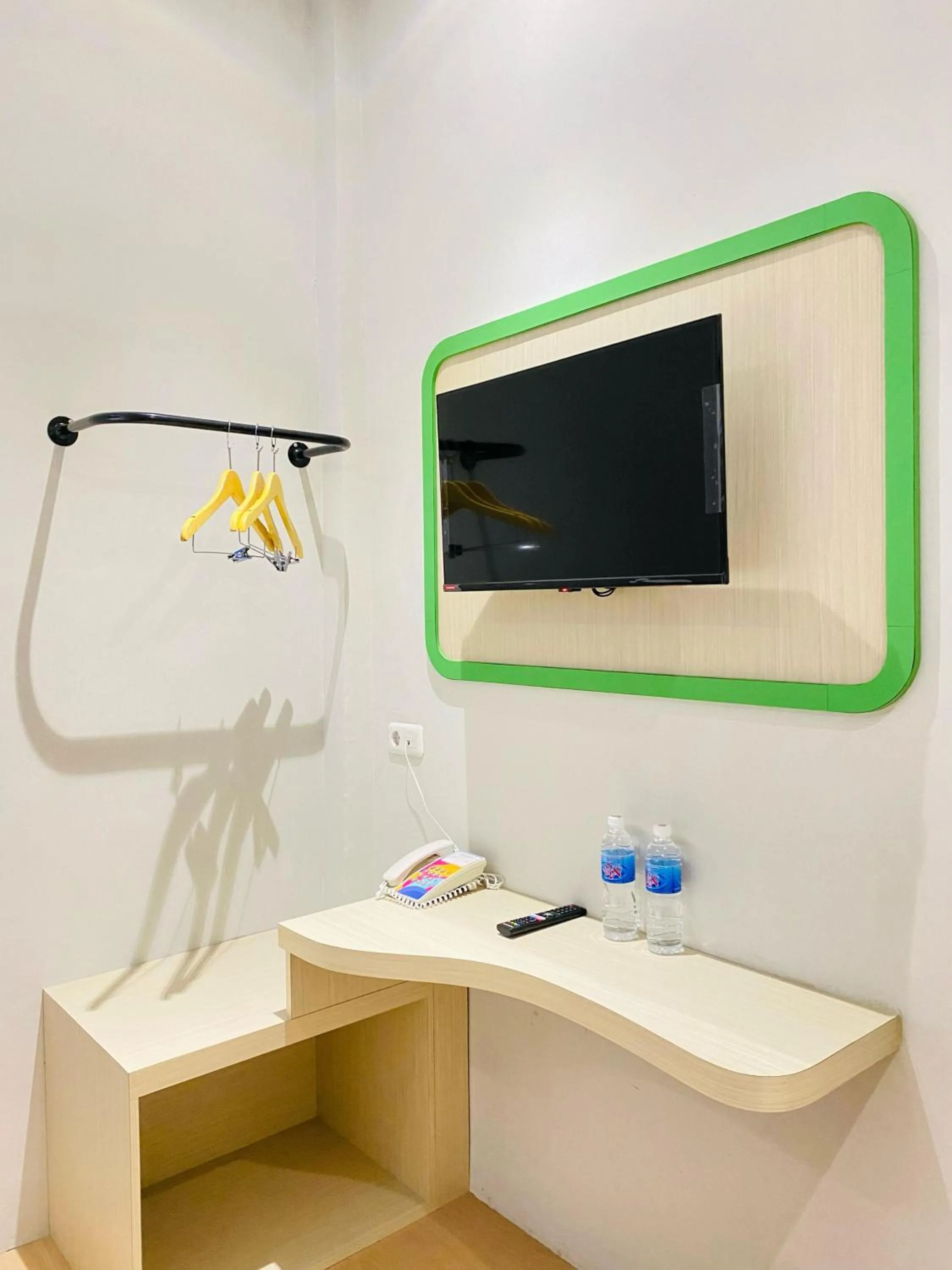 TV and multimedia in Ruma Ruma Hotel Kenten - Palembang