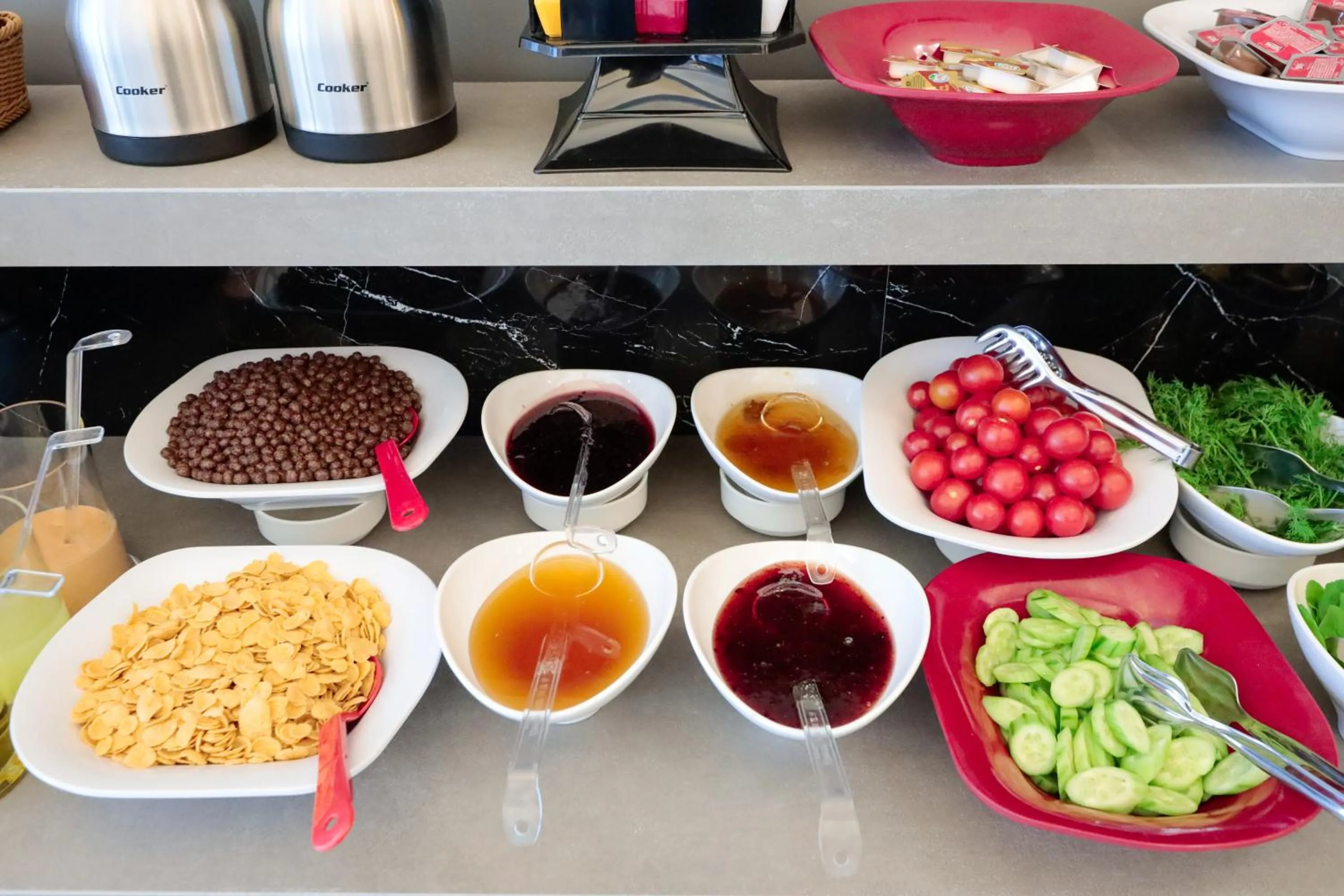 Restaurant/places to eat in Silver Inn Spa