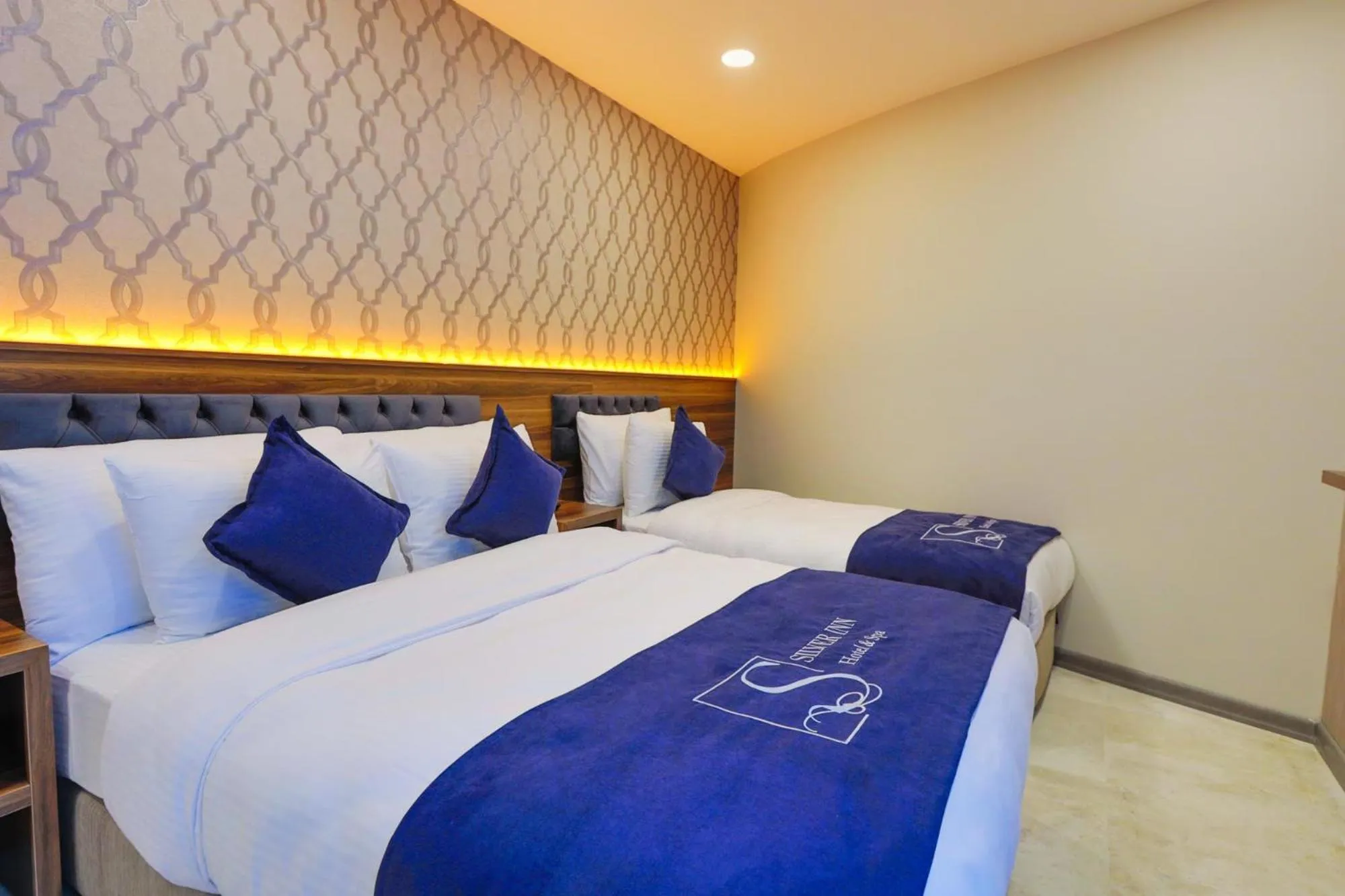 Bed in Silver Inn Spa