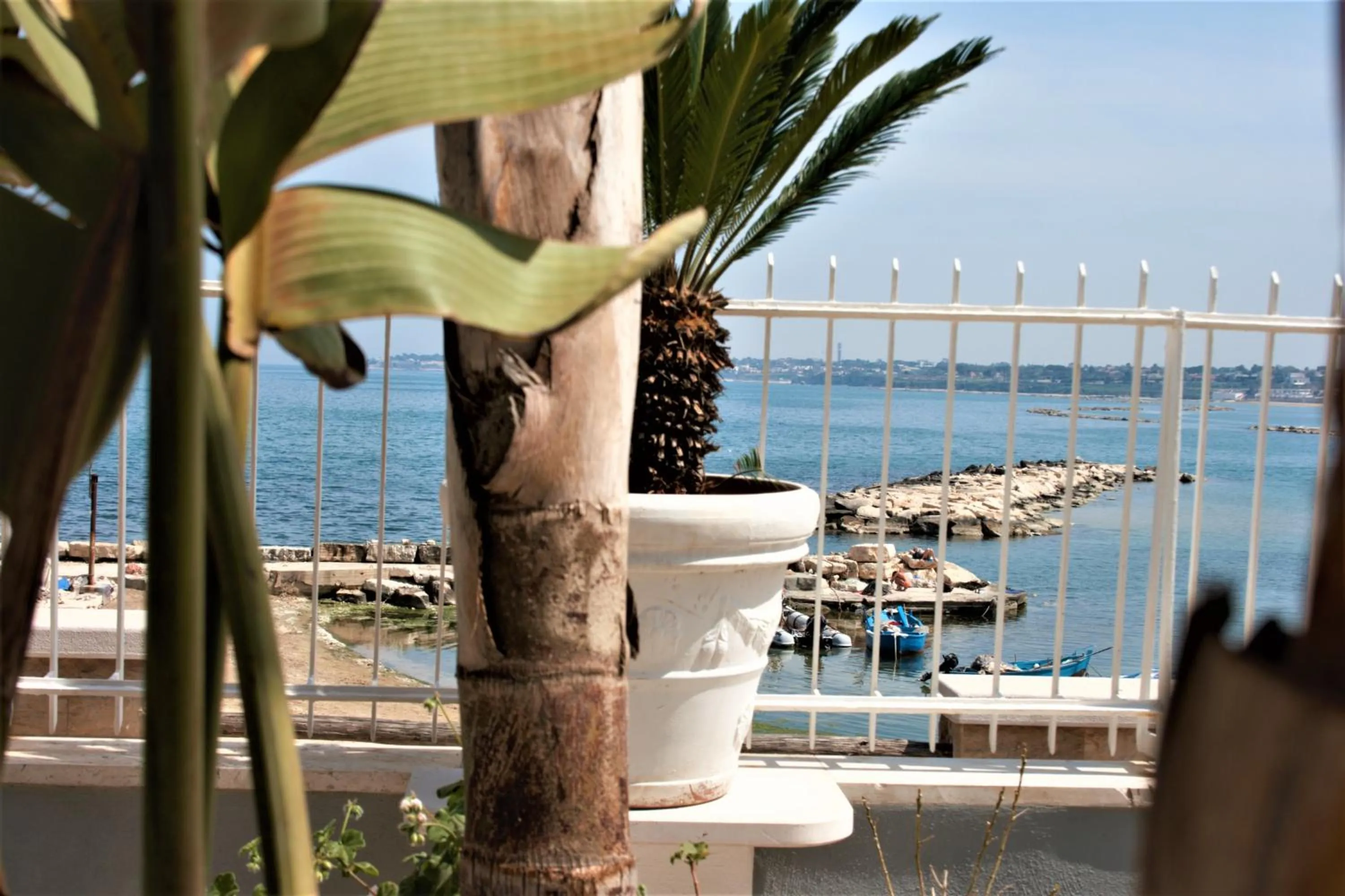 Sea view in La Bella Trani - Suites and B&B