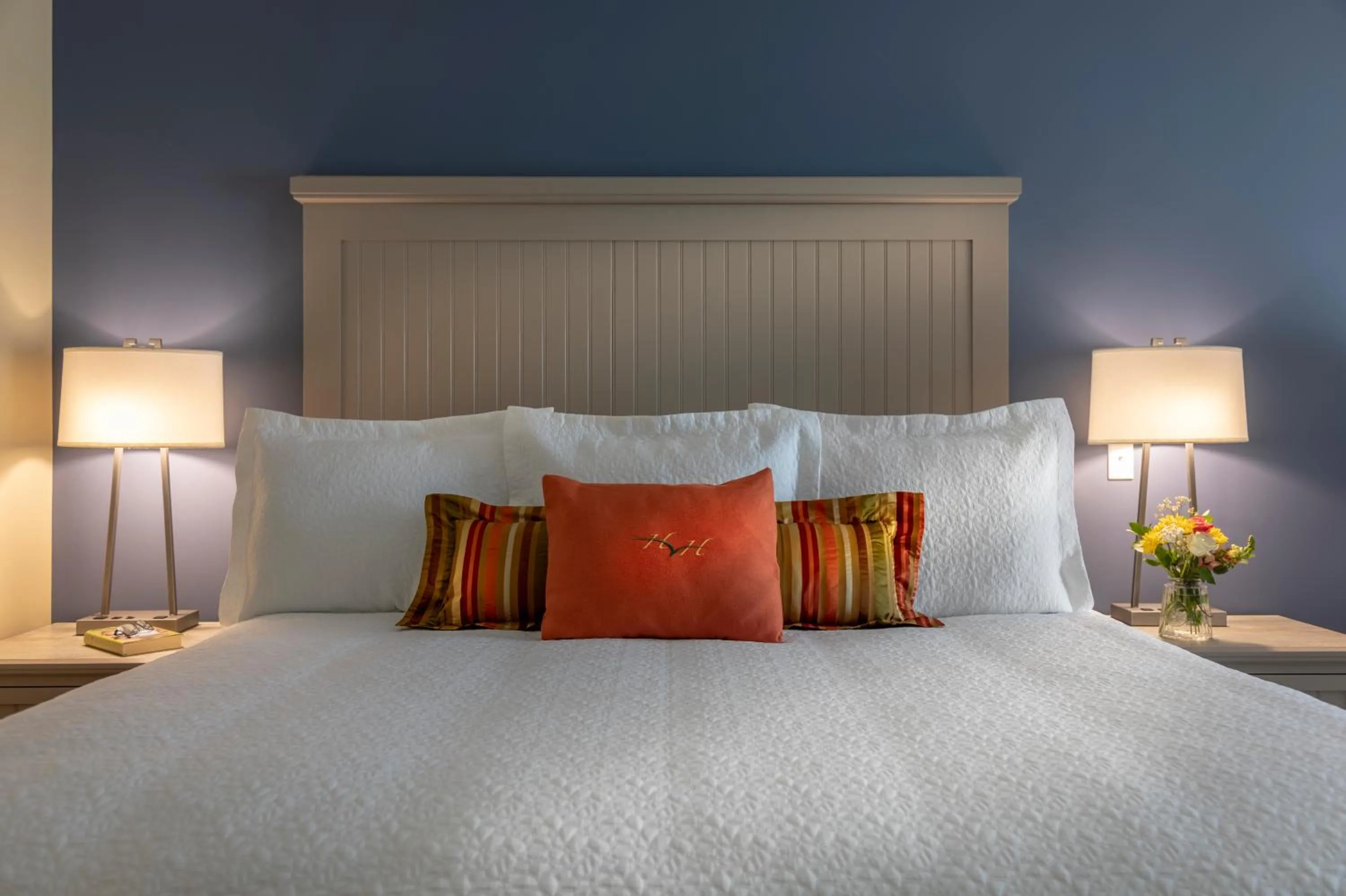 Decorative detail, Bed in 1000 Islands Harbor Hotel