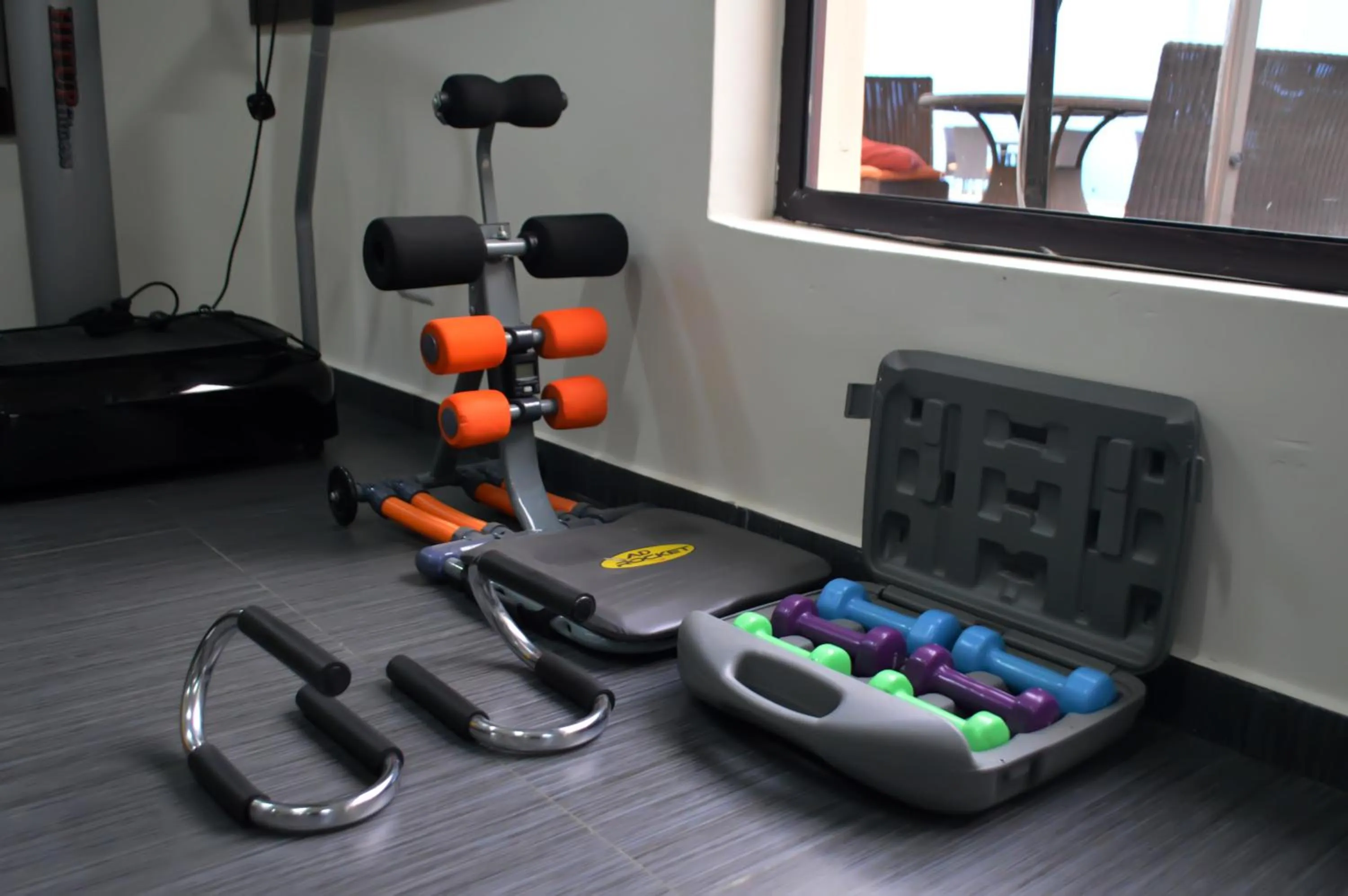 Fitness centre/facilities in De Santos Hotel