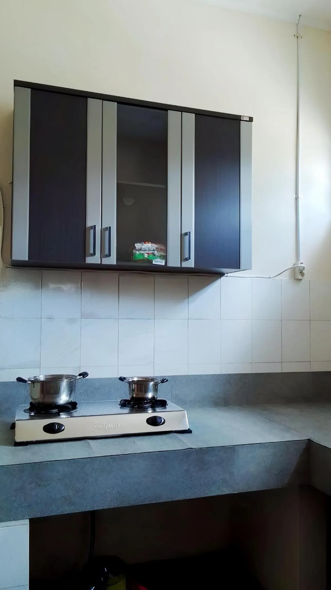 Kitchen or kitchenette in Penginapan Prambanan TRISAN