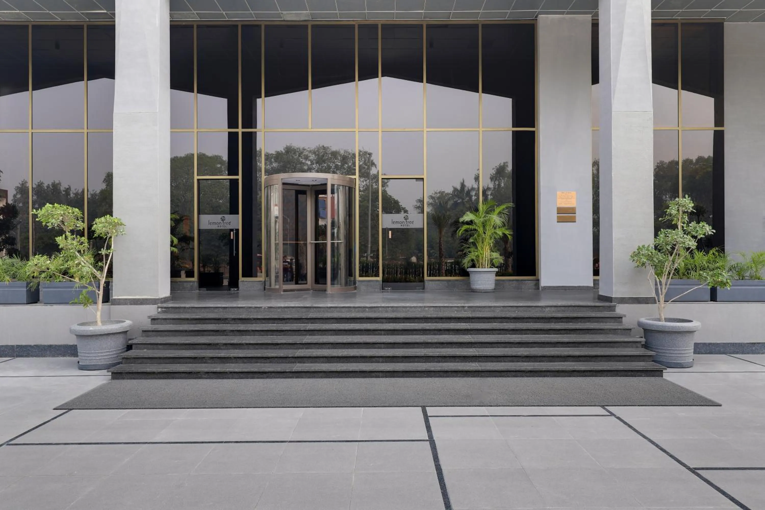 Facade/entrance in Lemon Tree Hotel, Hisar