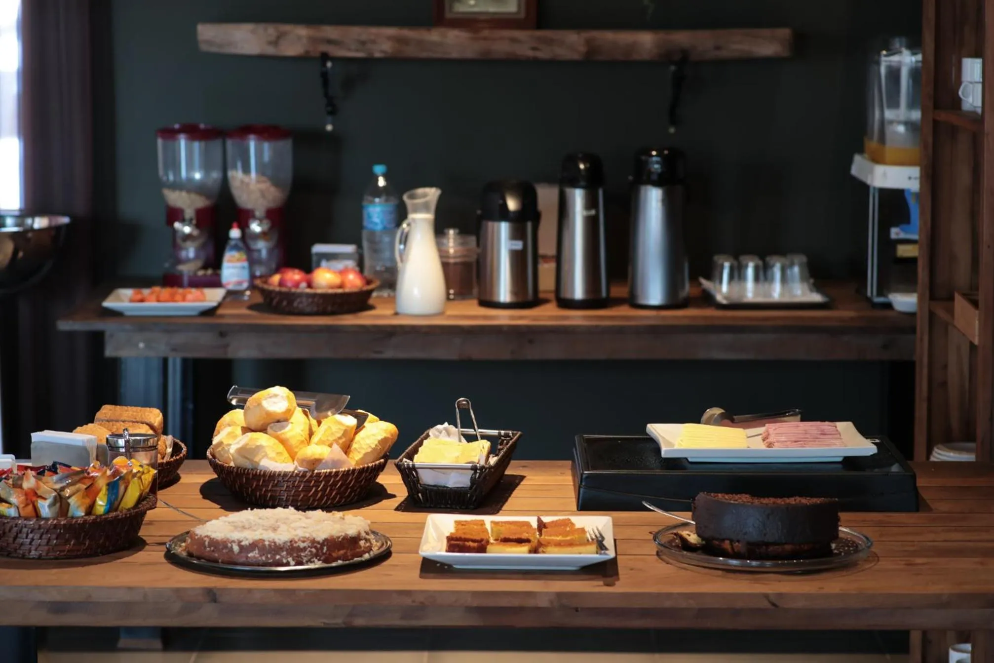 Breakfast in Ipê Hotel Express