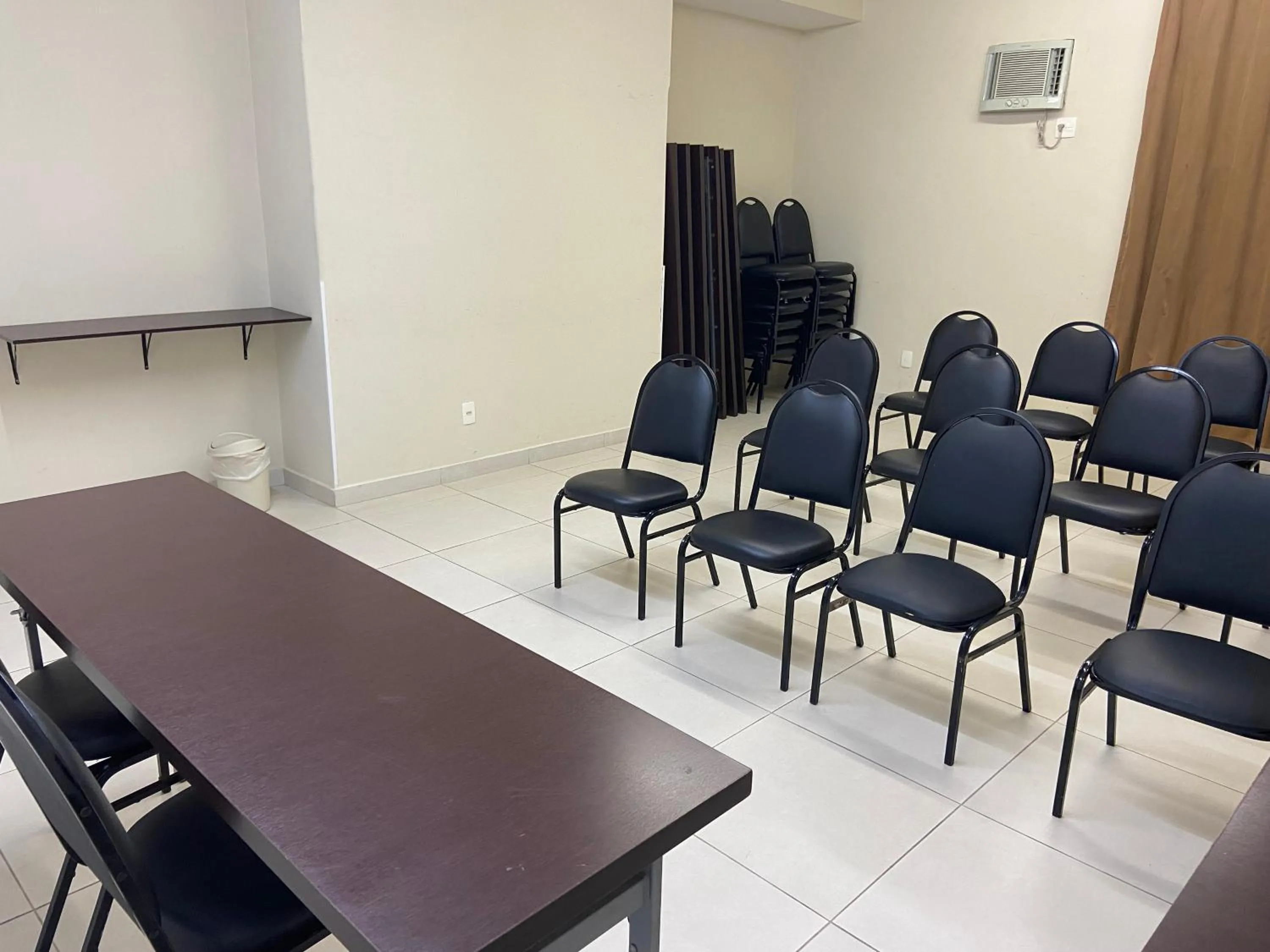 Meeting/conference room in Perola Verde Hotel