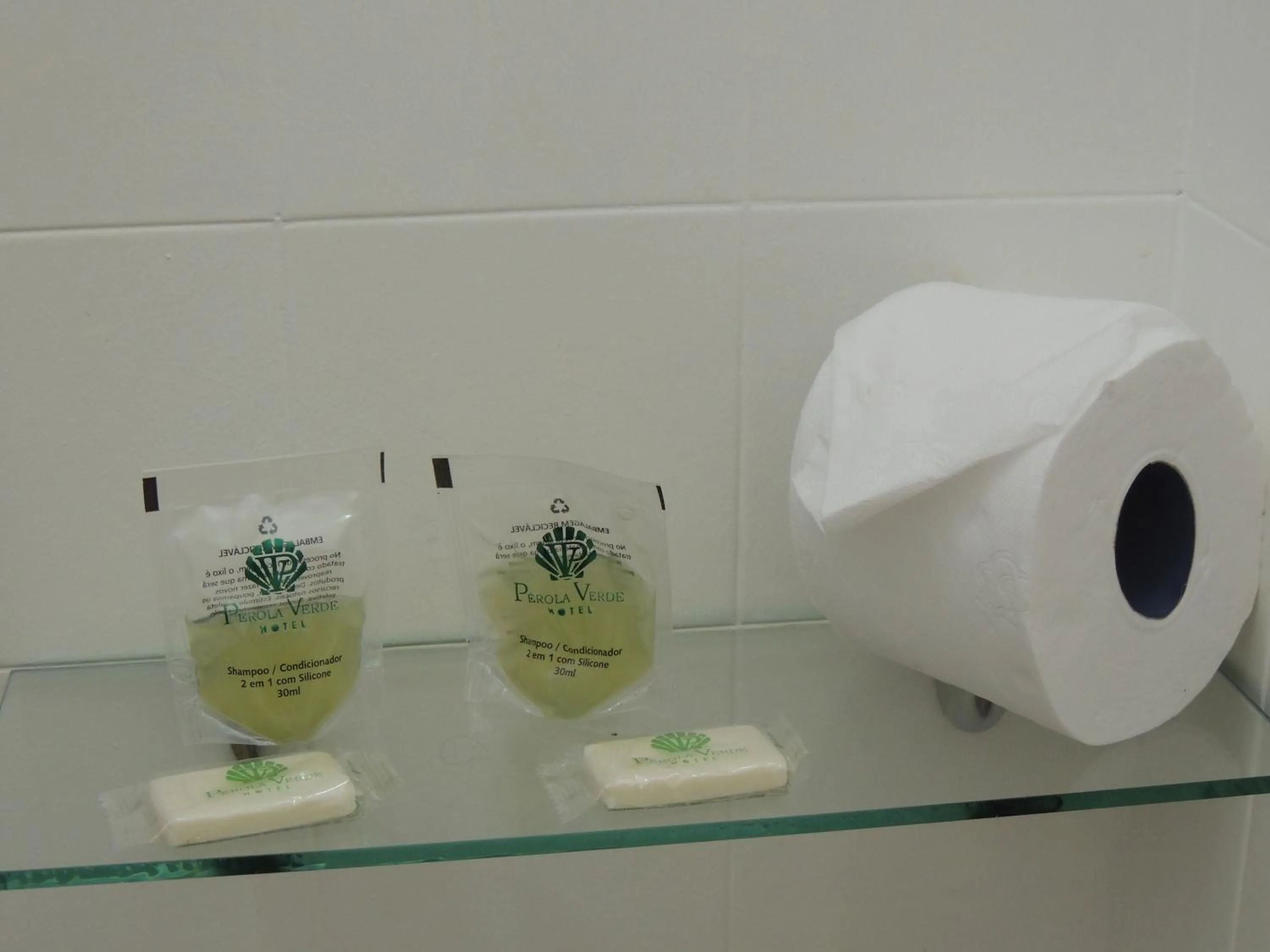 Bathroom in Perola Verde Hotel