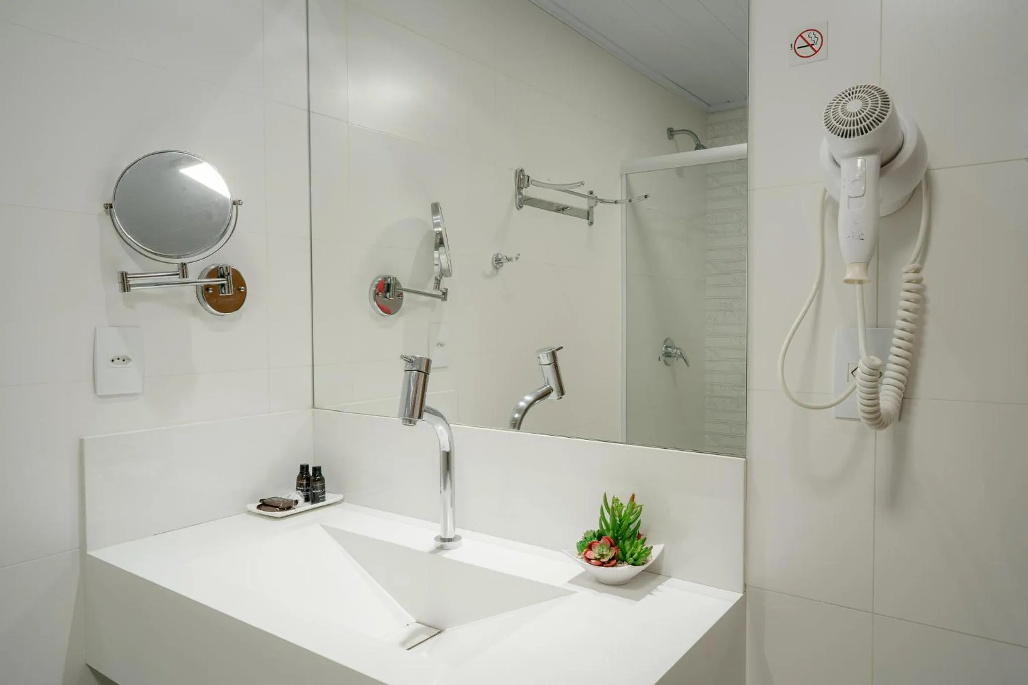 Bathroom in Pousada Valle das Flores Monte Verde