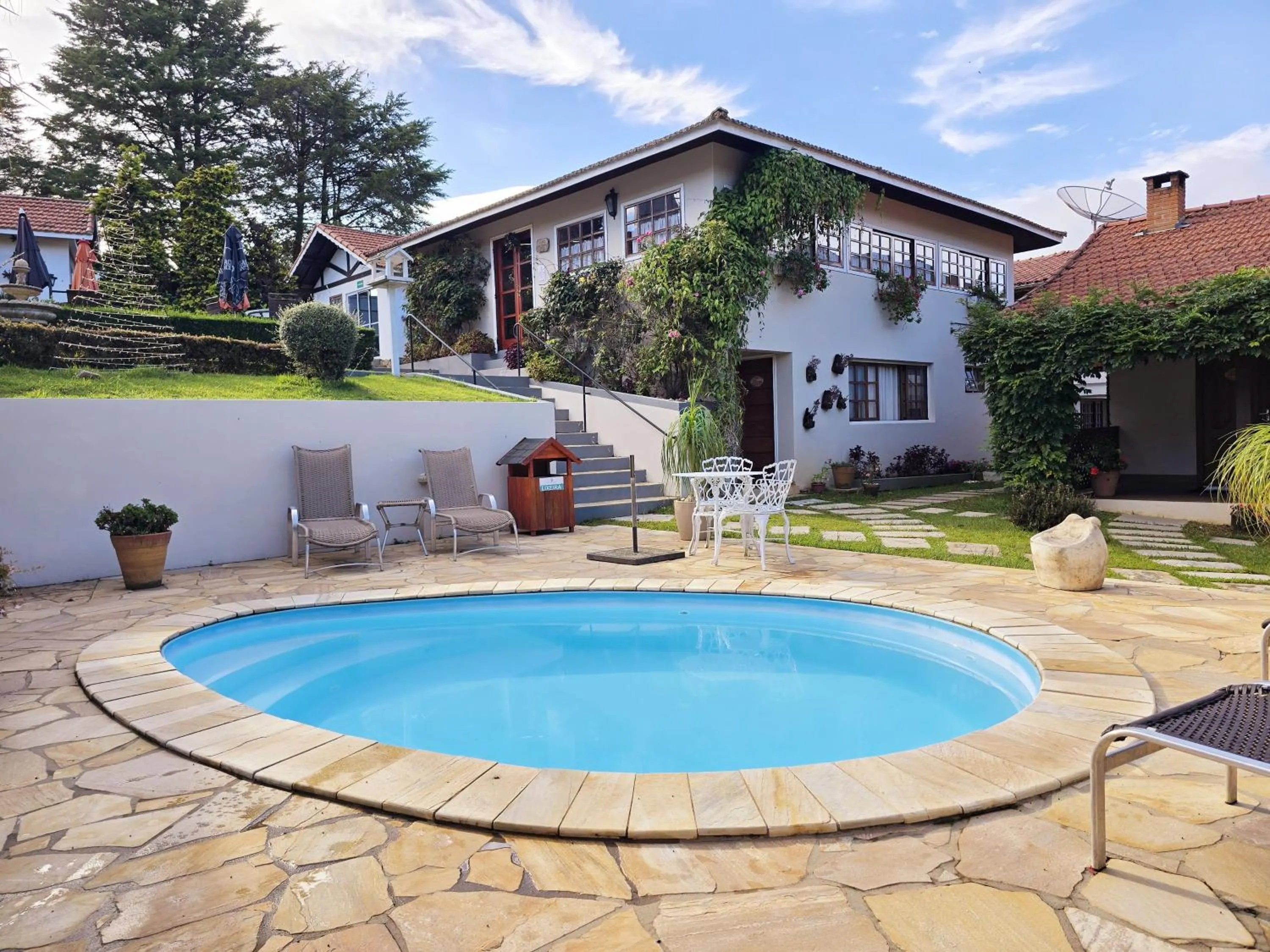 Property building in Pousada Valle das Flores Monte Verde