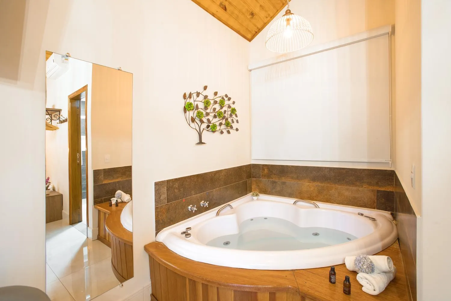 Hot Tub in Pousada Valle das Flores Monte Verde