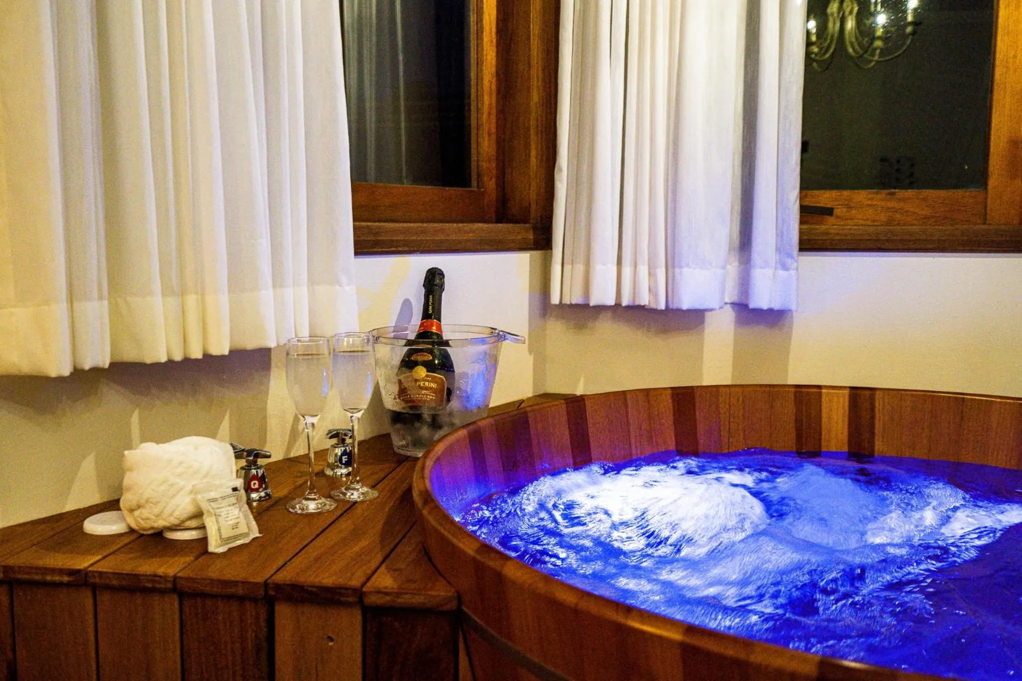 Hot Tub in Pousada Valle das Flores Monte Verde