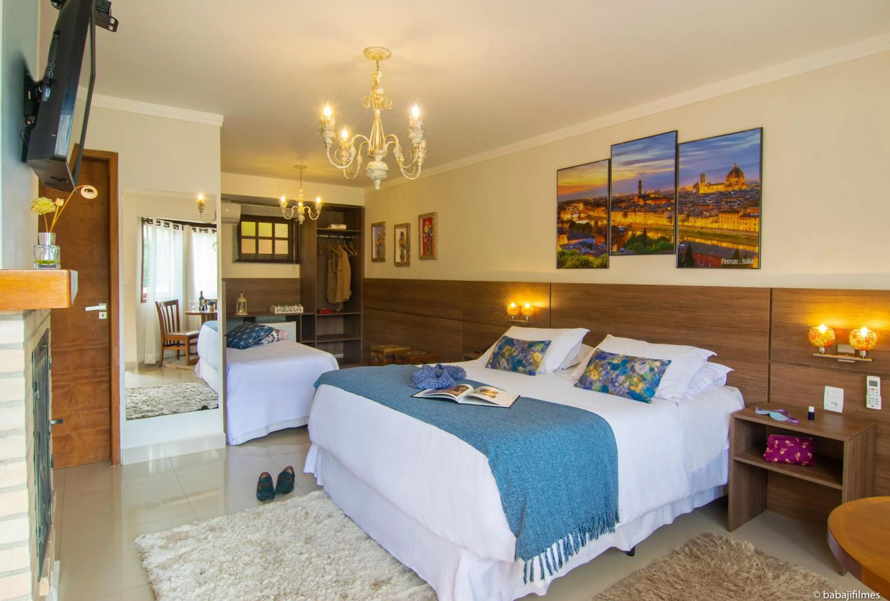 Photo of the whole room, Bed in Pousada Valle das Flores Monte Verde