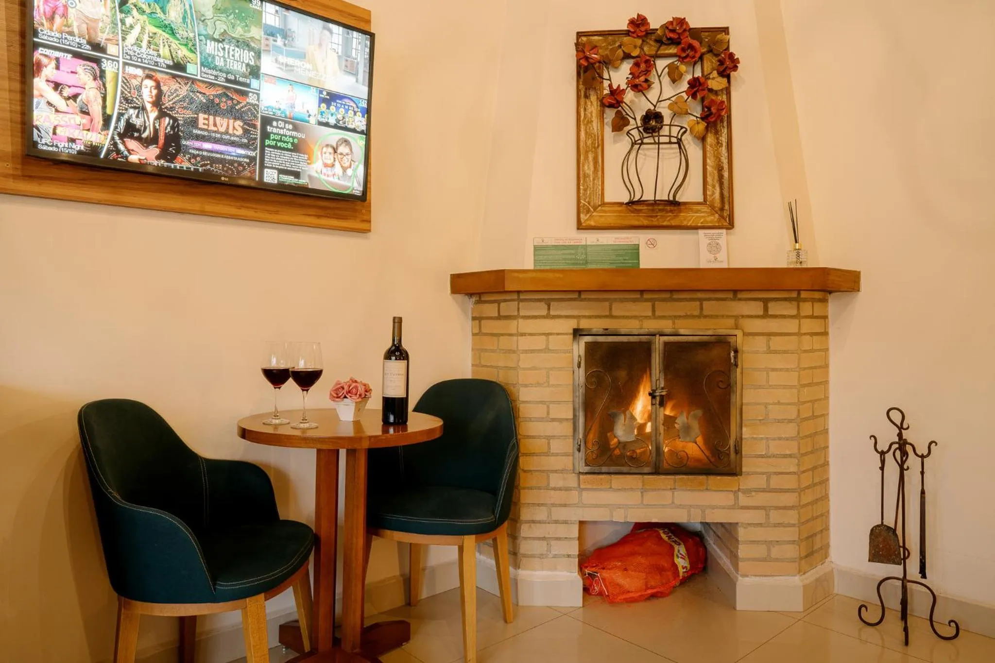 Photo of the whole room in Pousada Valle das Flores Monte Verde