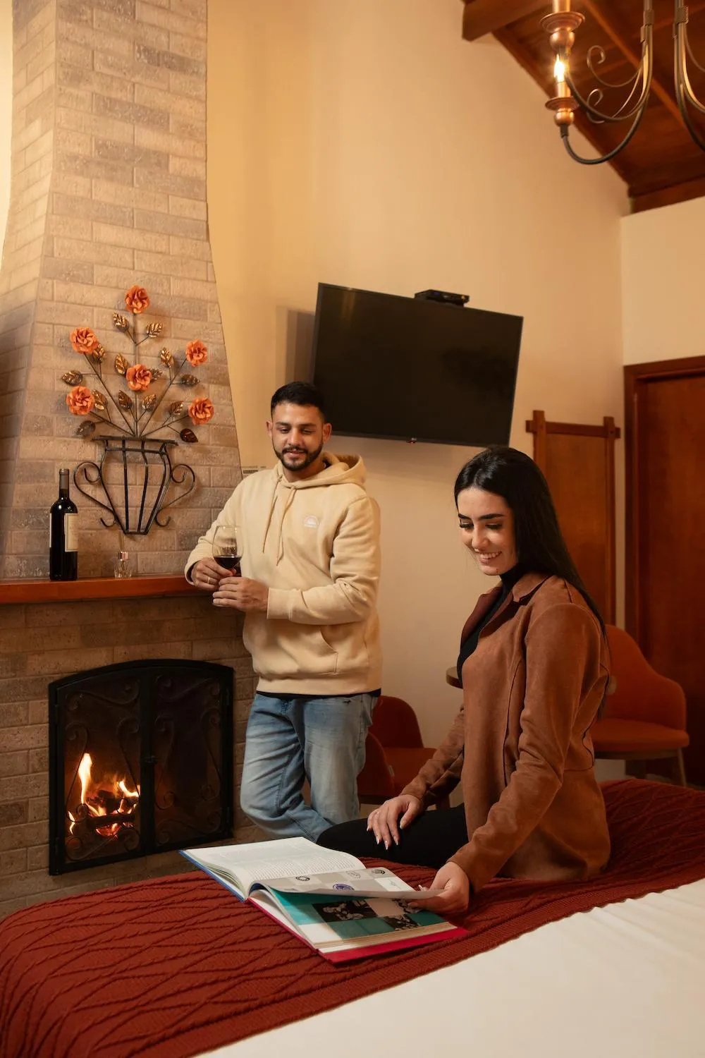 fireplace in Pousada Valle das Flores Monte Verde
