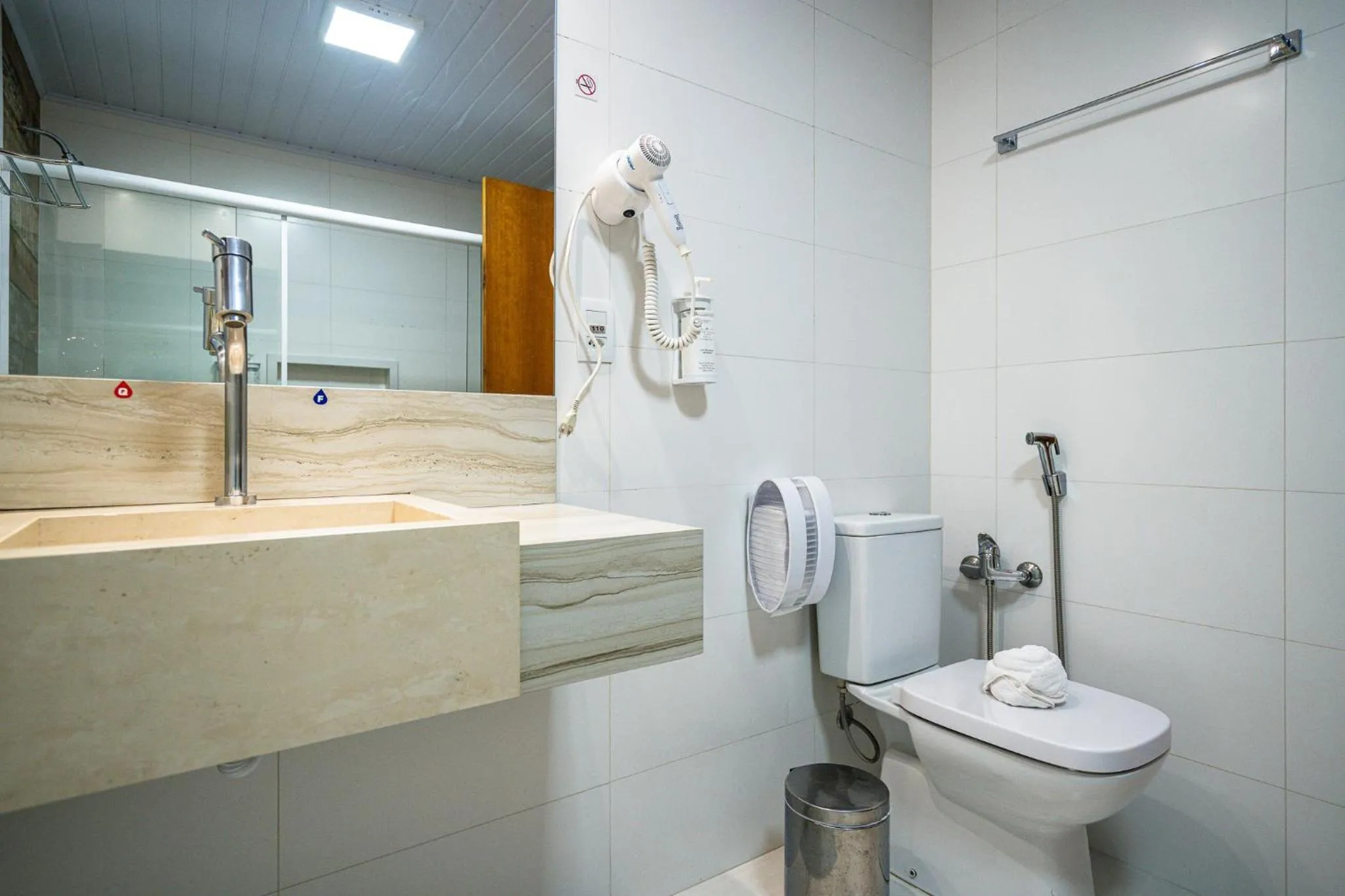 Bathroom in Pousada Valle das Flores Monte Verde