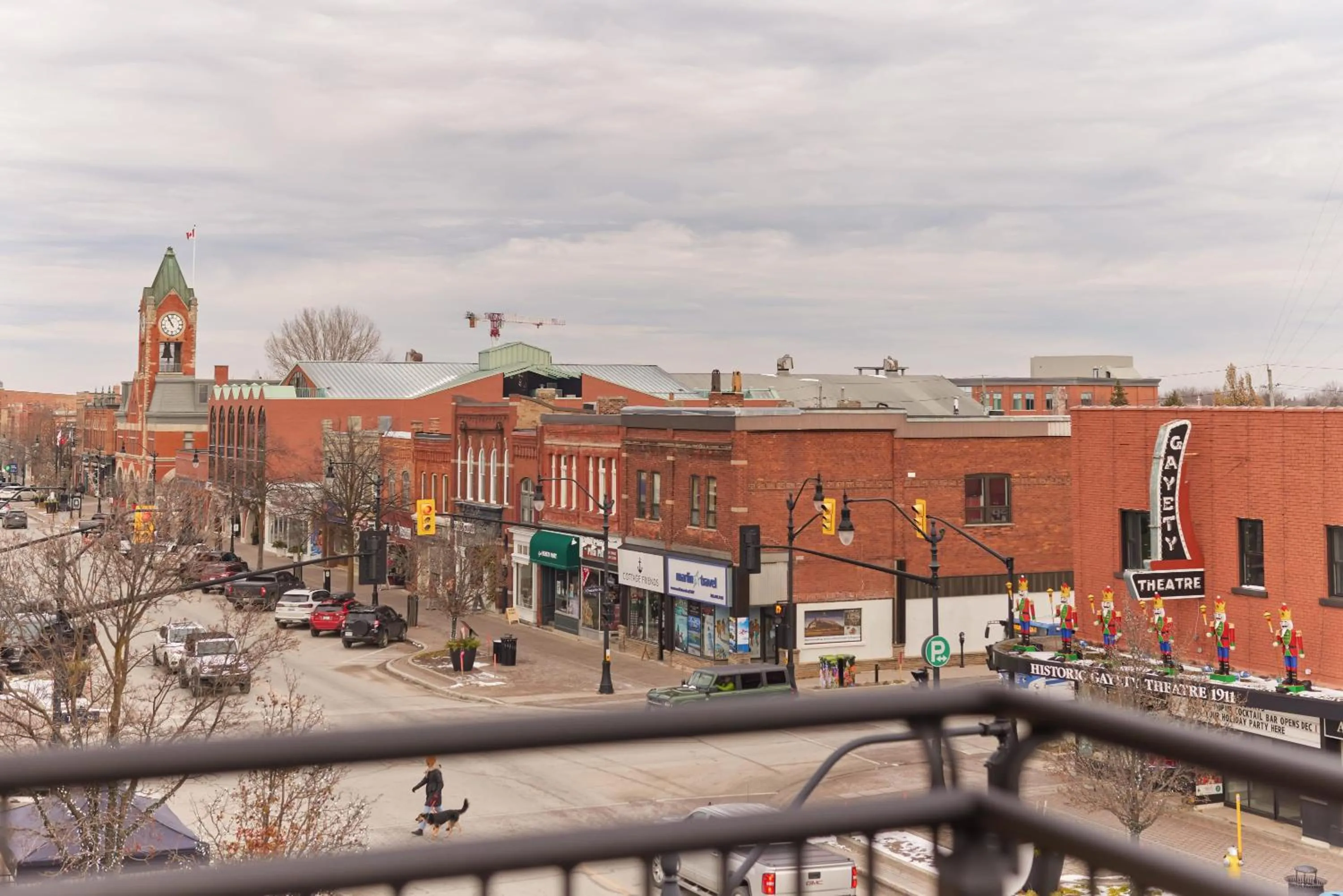 Neighbourhood in The Dorchester Hotel