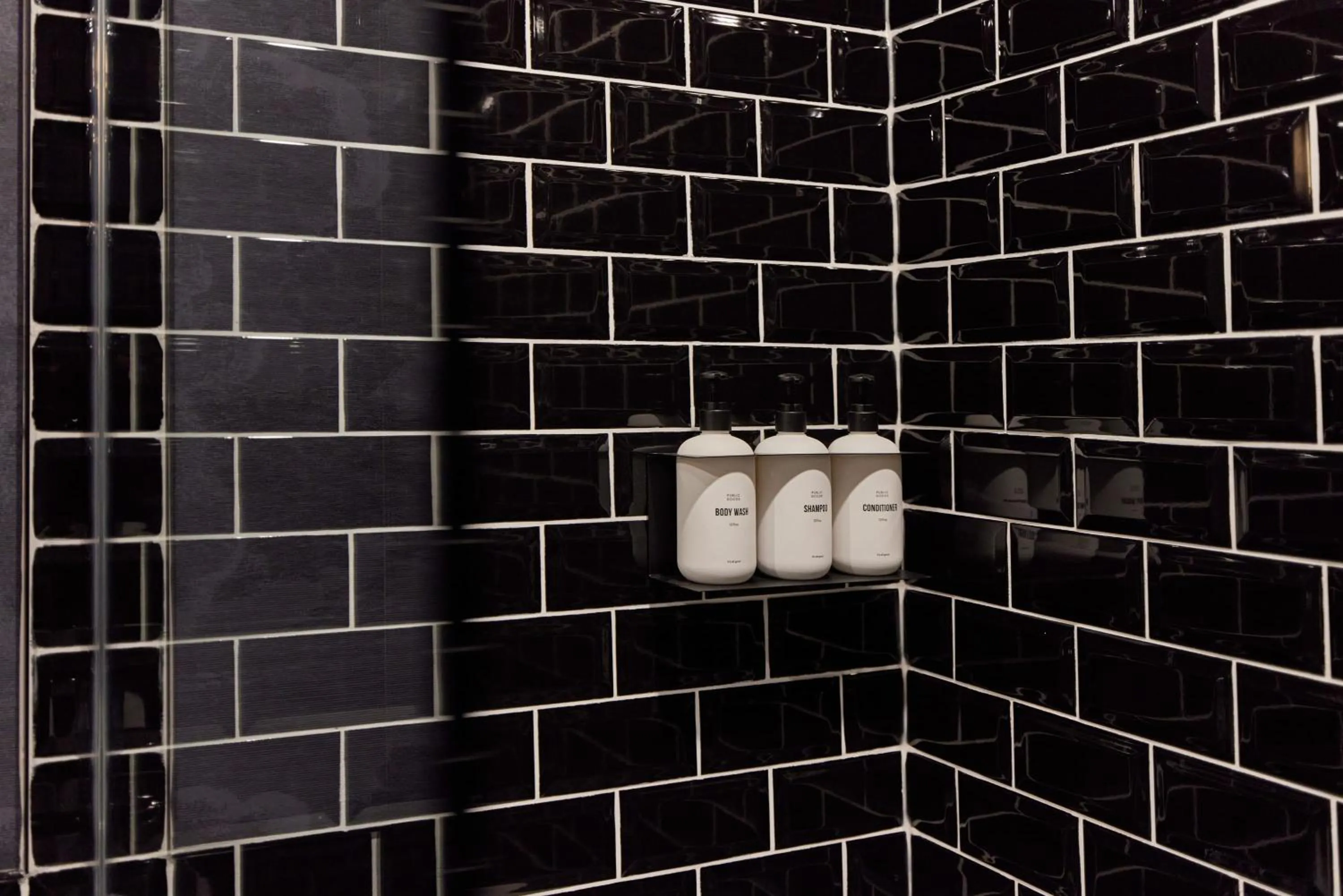 Shower in The Dorchester Hotel