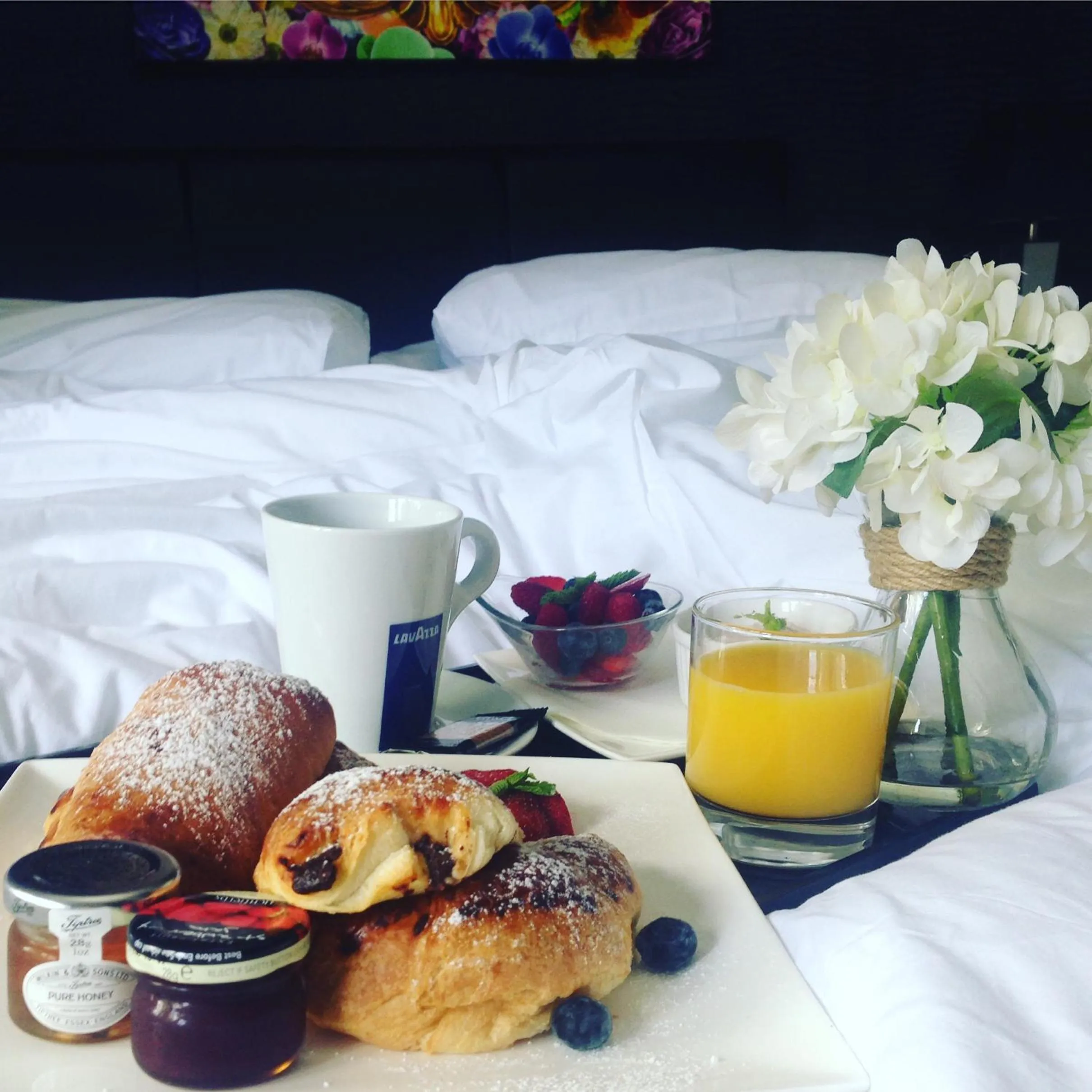 Breakfast, Bed in Verve Hotel