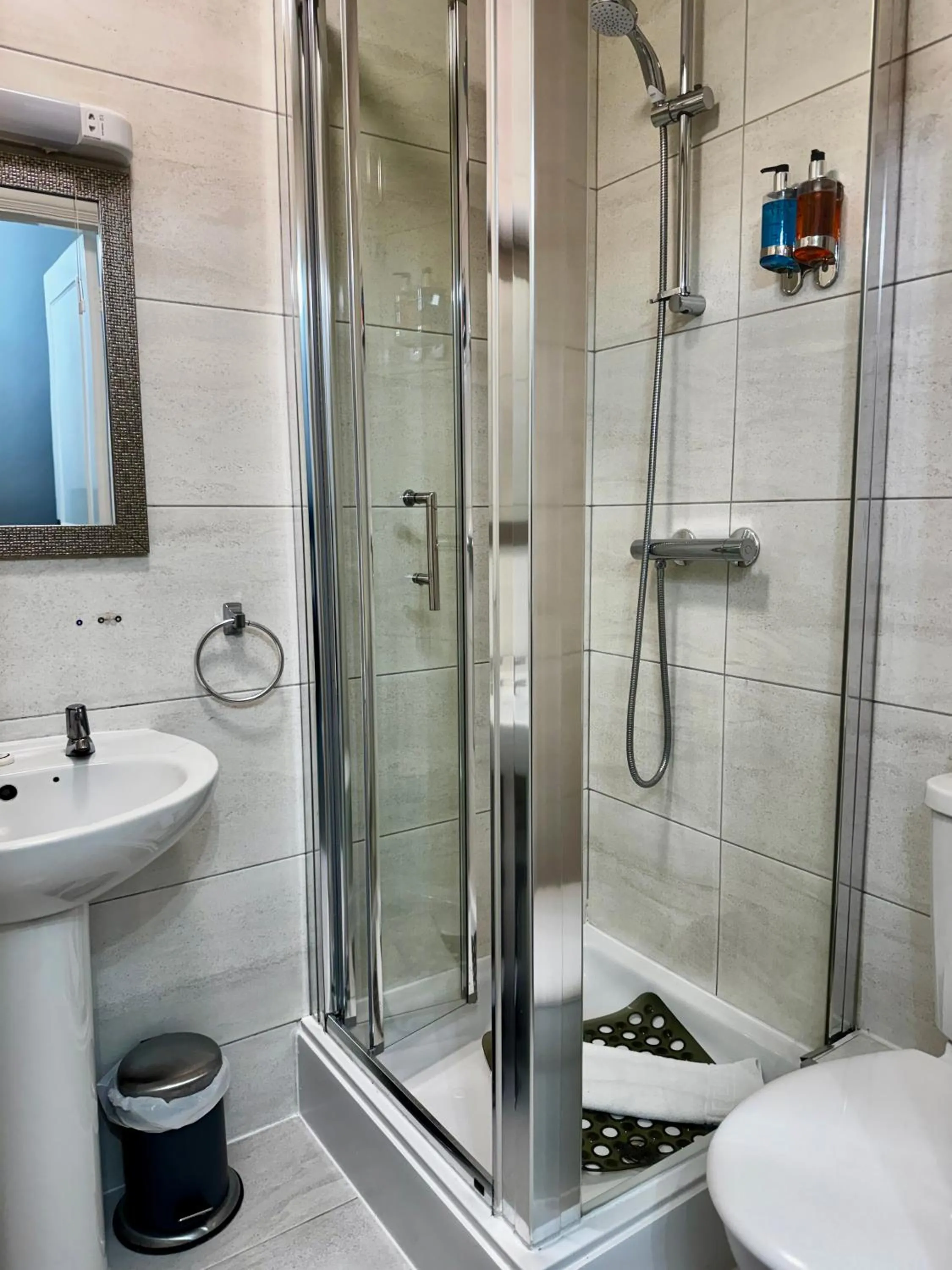 Bathroom in Verve Hotel