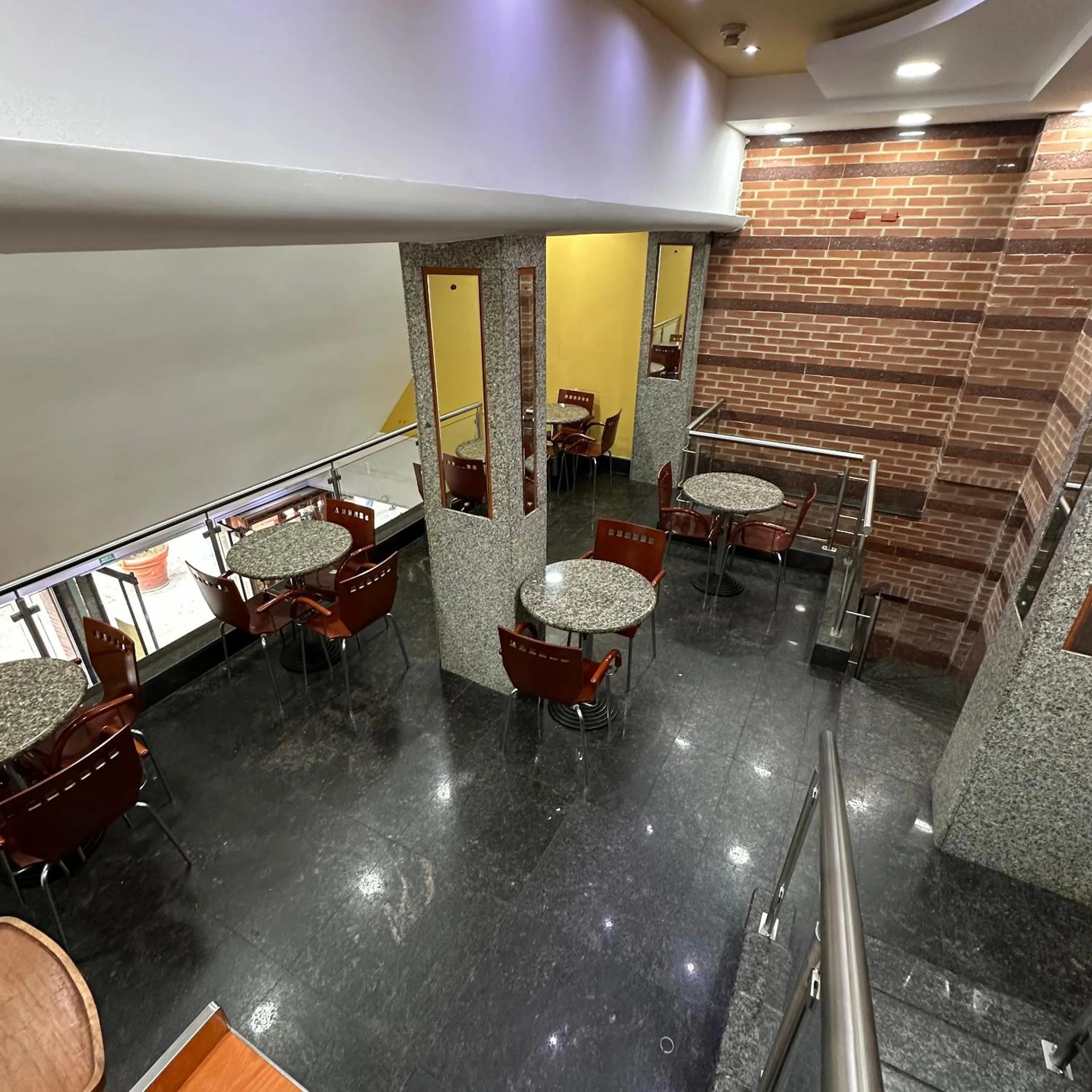 Restaurant/places to eat in Hotel Grand Galaxie