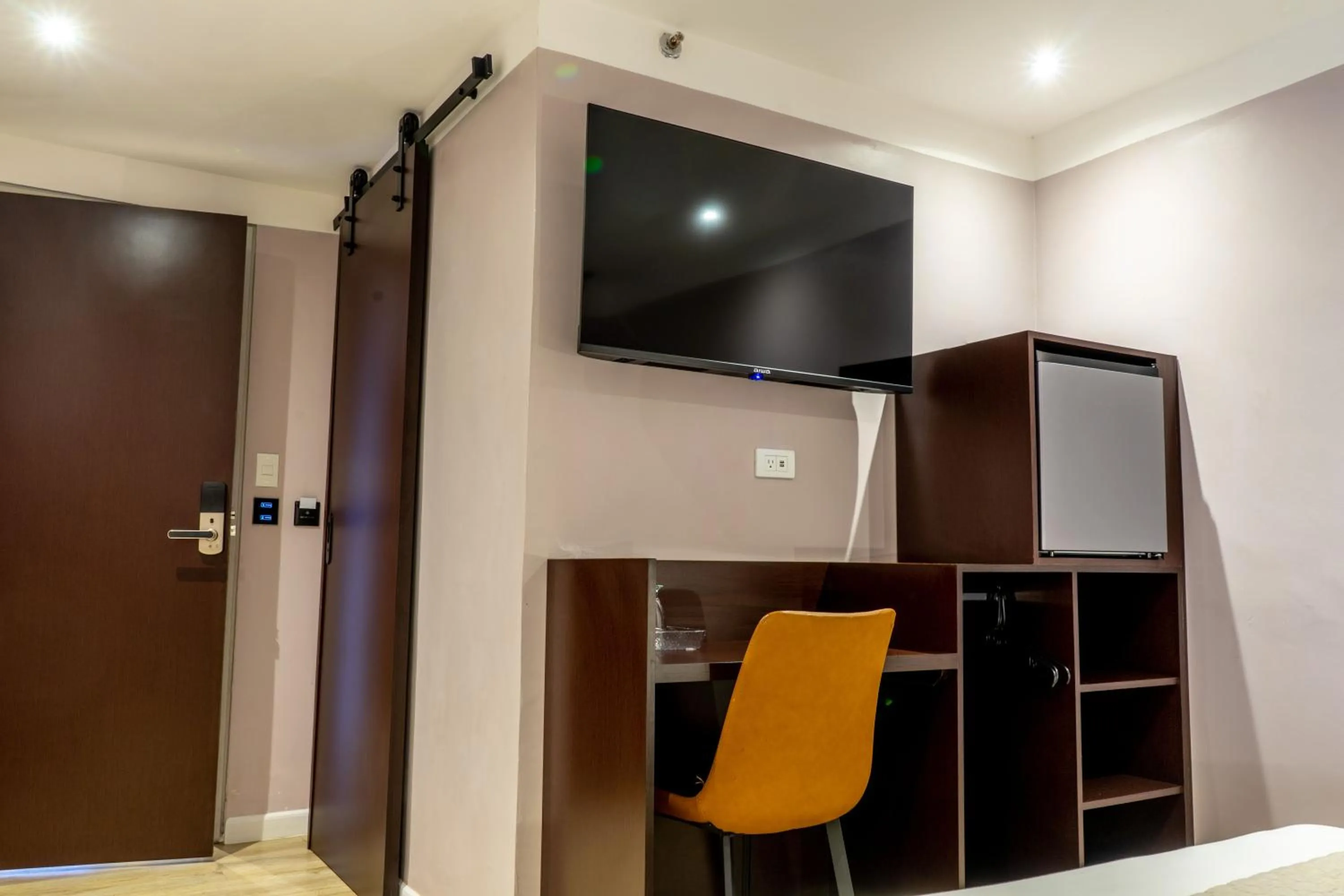 TV and multimedia in Hotel Grand Galaxie