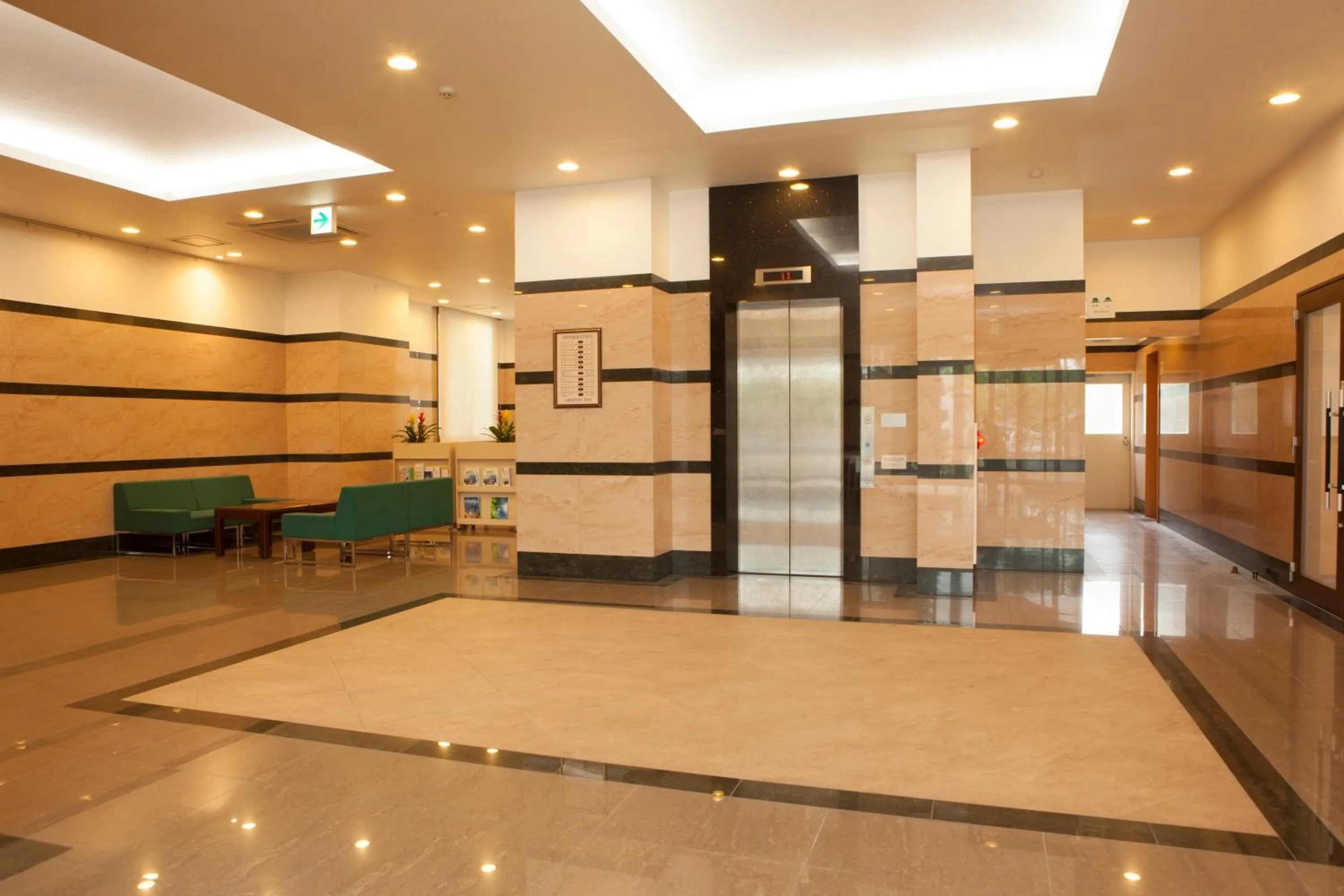 Lobby or reception in Ariston Inn Kanda Kitakyusyu Airport