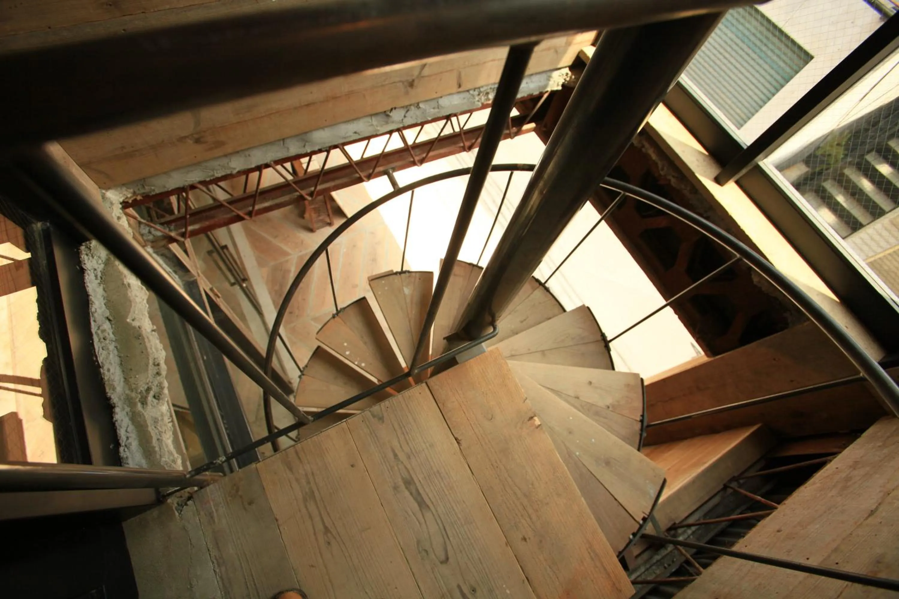 Facade/entrance in Kamp Houkan-cho Backpacker's Inn & Lounge
