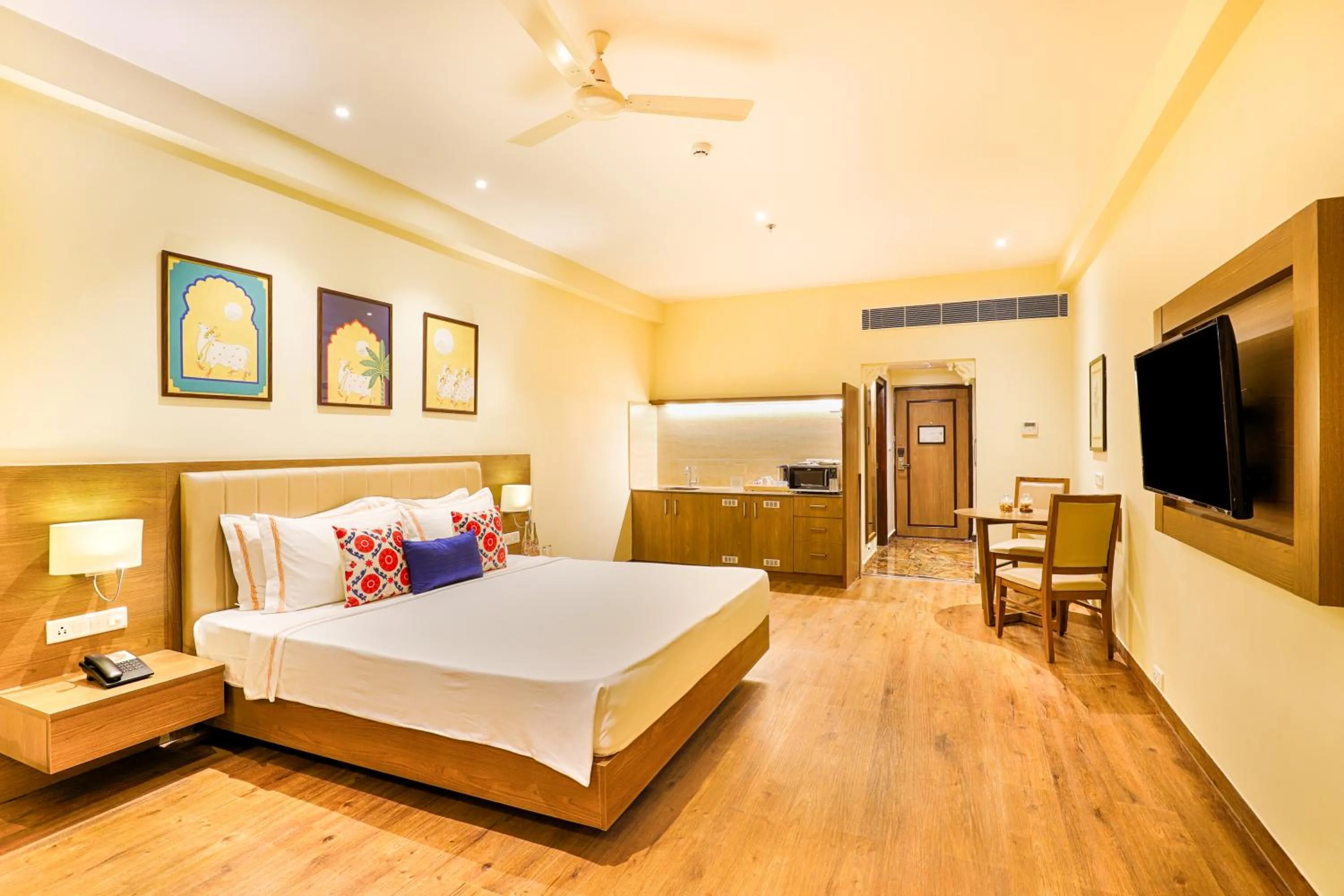 Bedroom, Bed in Club Mahindra Udaipur