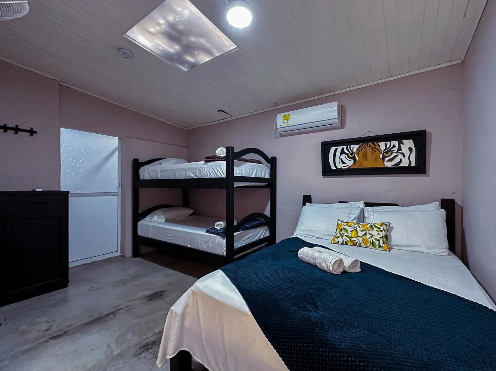 Superior Quadruple Room in Hotel Casa de Hadas Superior Quadruple Room in Hotel Casa de Hadas