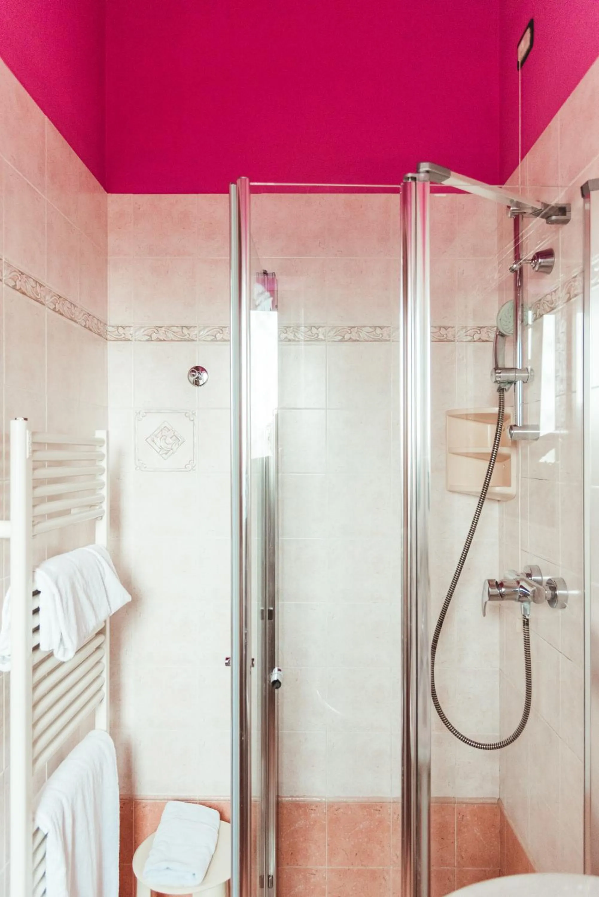 Bathroom in Hotel Benacus