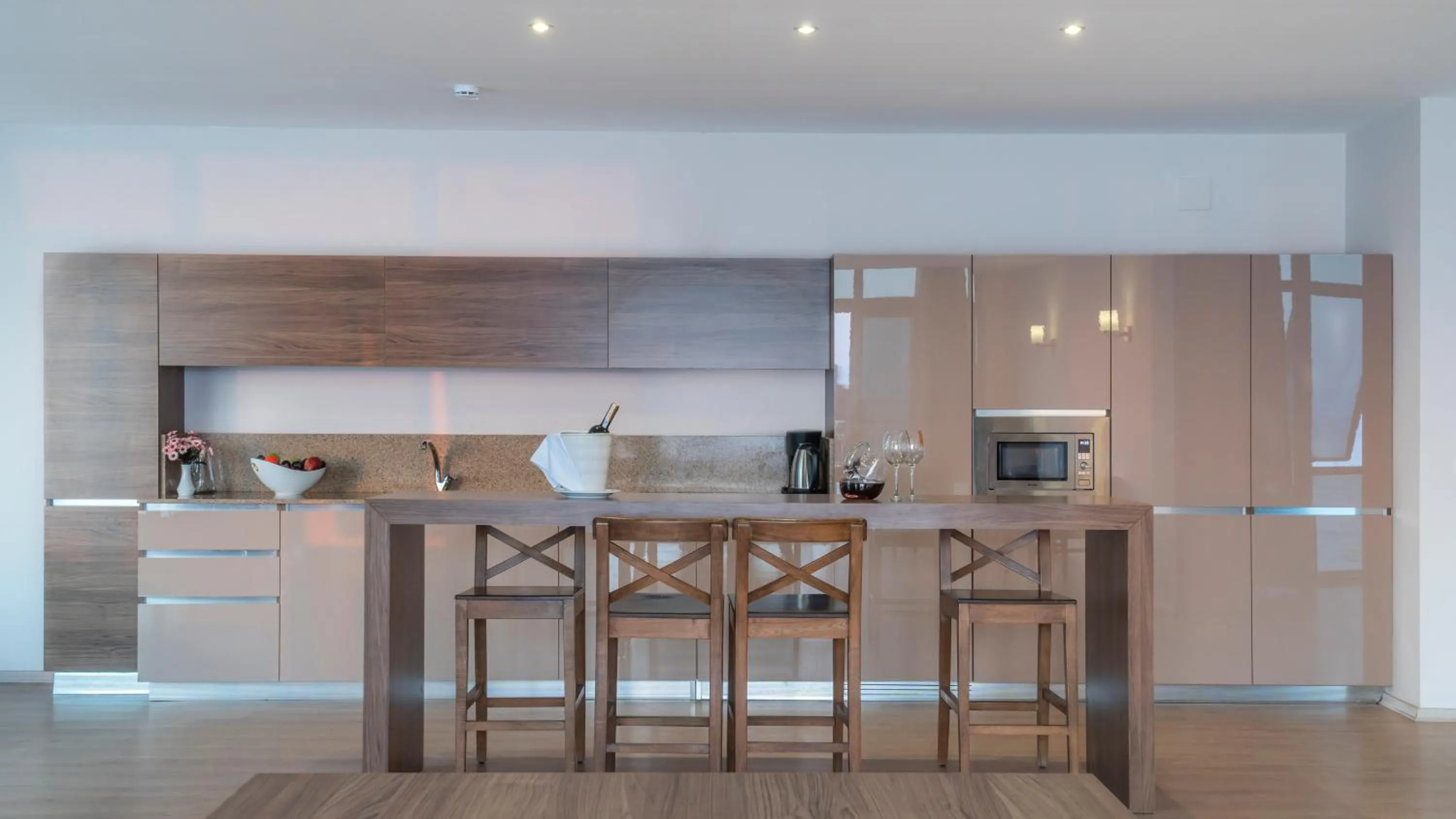 Kitchen or kitchenette in Ladies Beach Suite Hotel